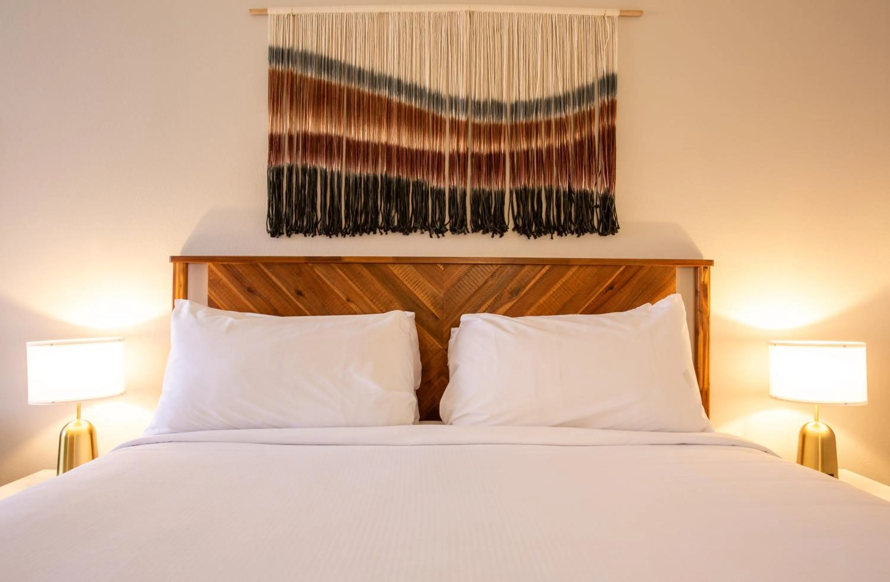 Bed in Kokopelli Inn Sedona, Trademark Collection by Wyndham