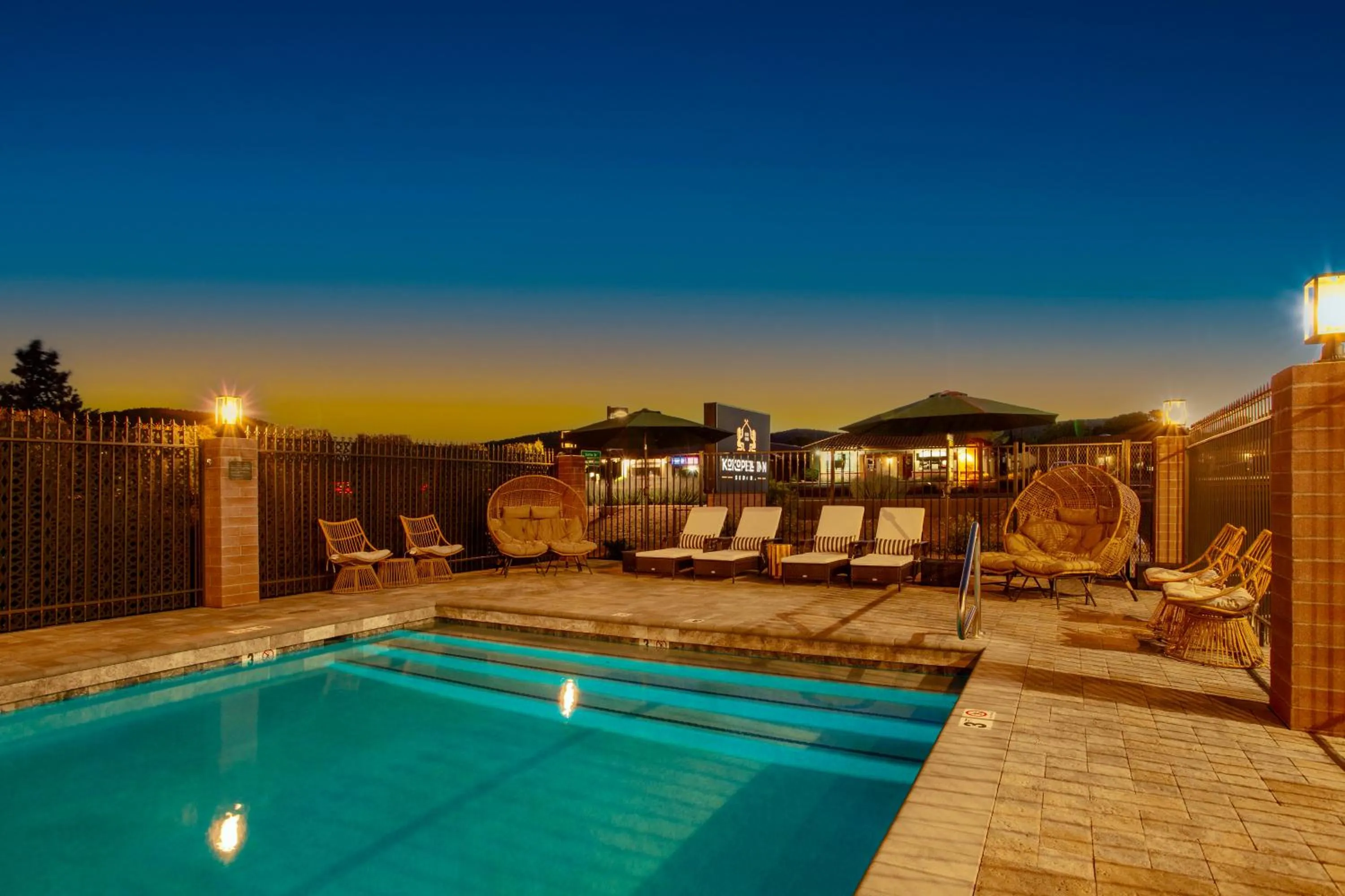 Swimming pool in Kokopelli Inn Sedona, Trademark Collection by Wyndham