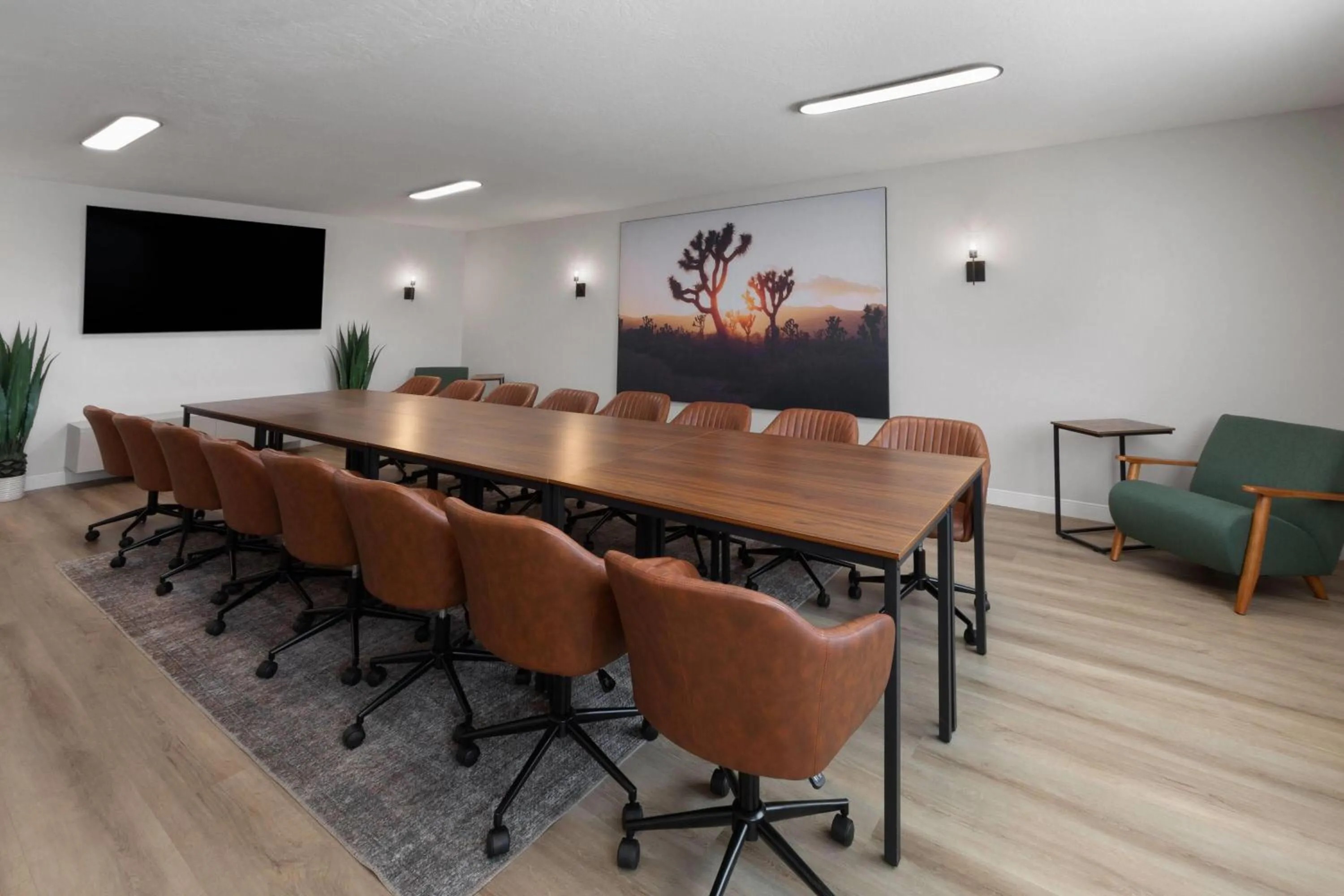 Meeting/conference room in Kokopelli Inn Sedona, Trademark Collection by Wyndham