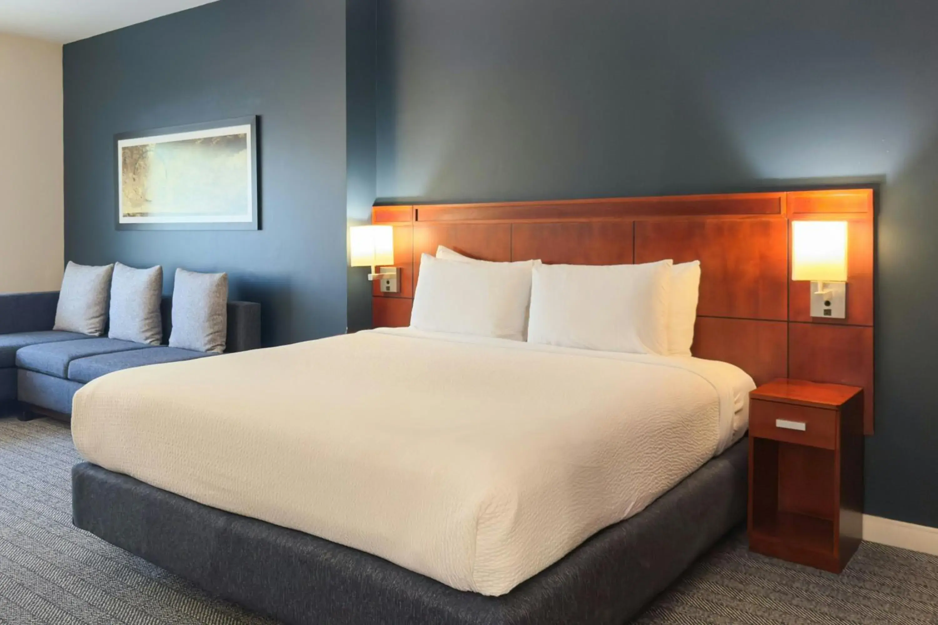 King Room with City View in Courtyard Toluca Tollocan King Room with City View in Courtyard Toluca Tollocan