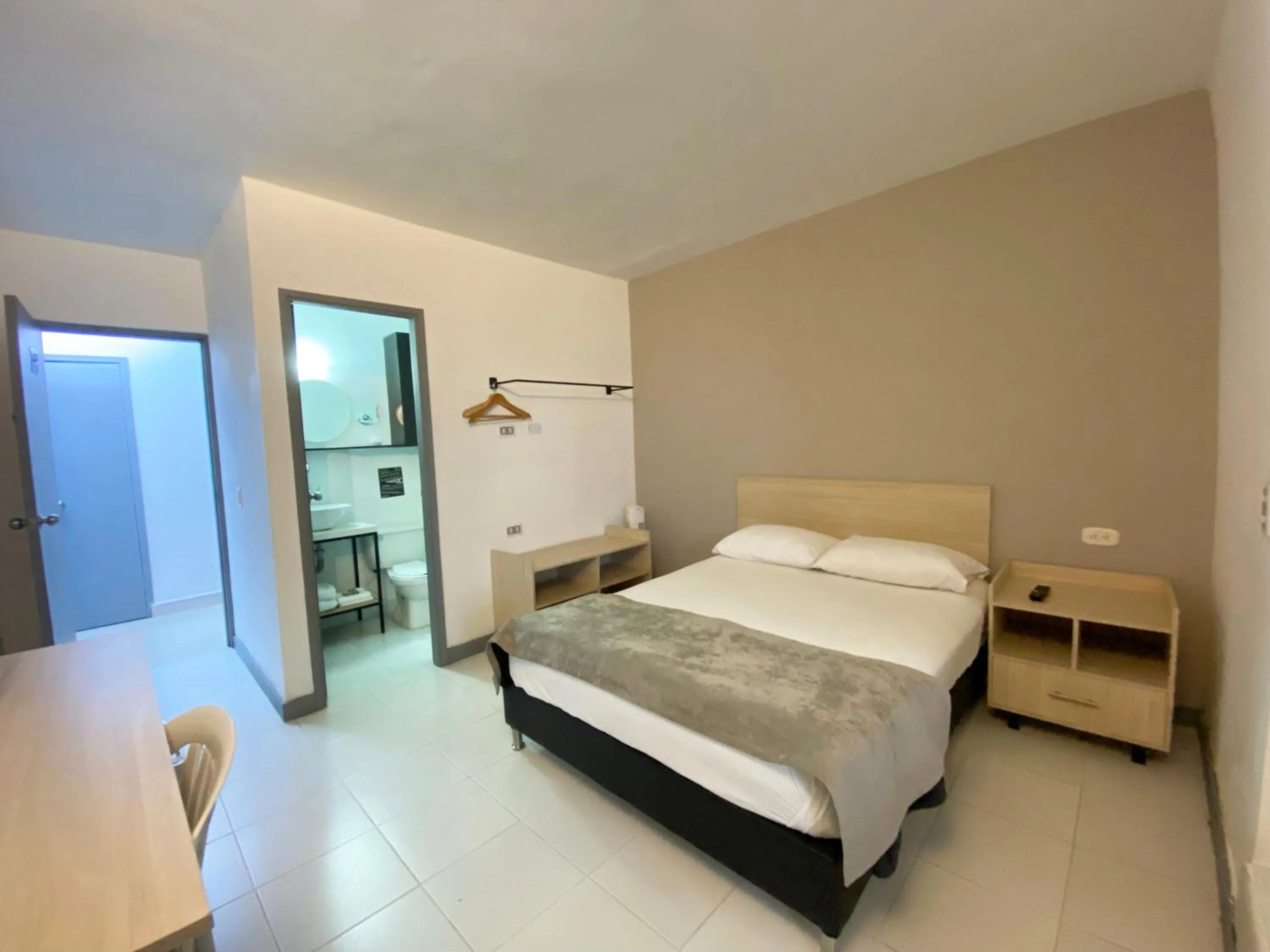 Photo of the whole room, Bed in Ayenda 1224 Pixel House