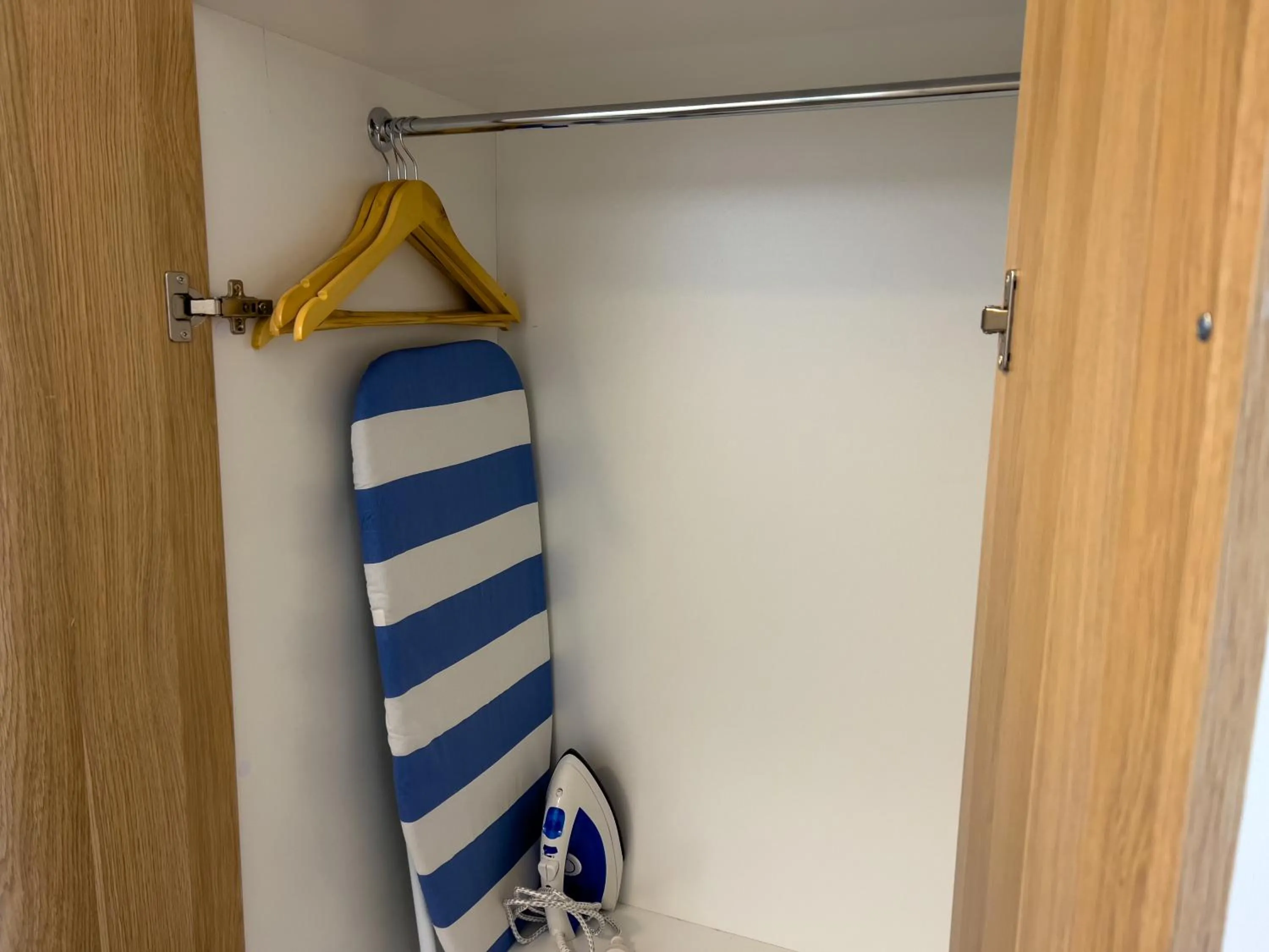 furniture in A1 Motels and Apartments Port Fairy