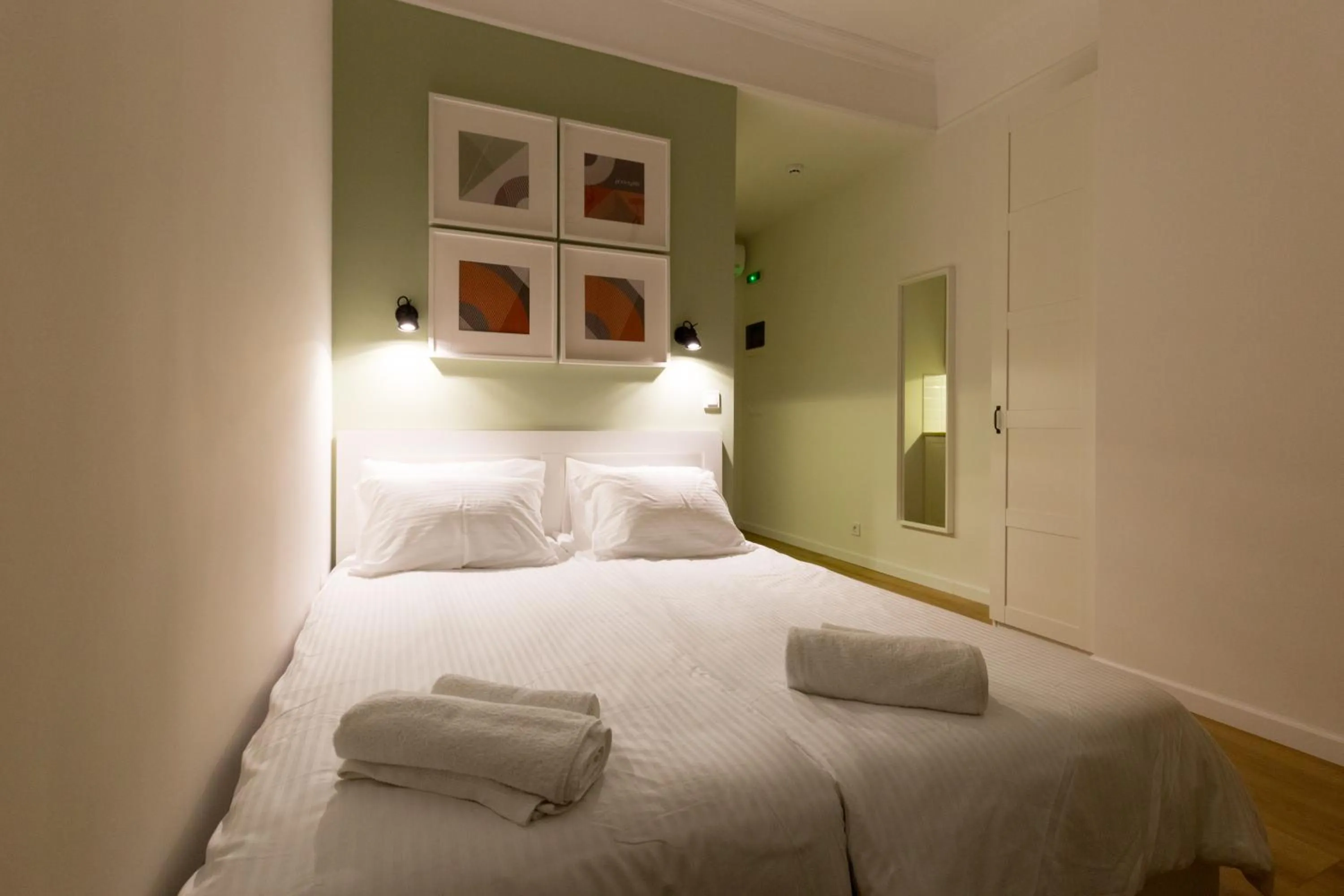 Bed in Dinostratus House