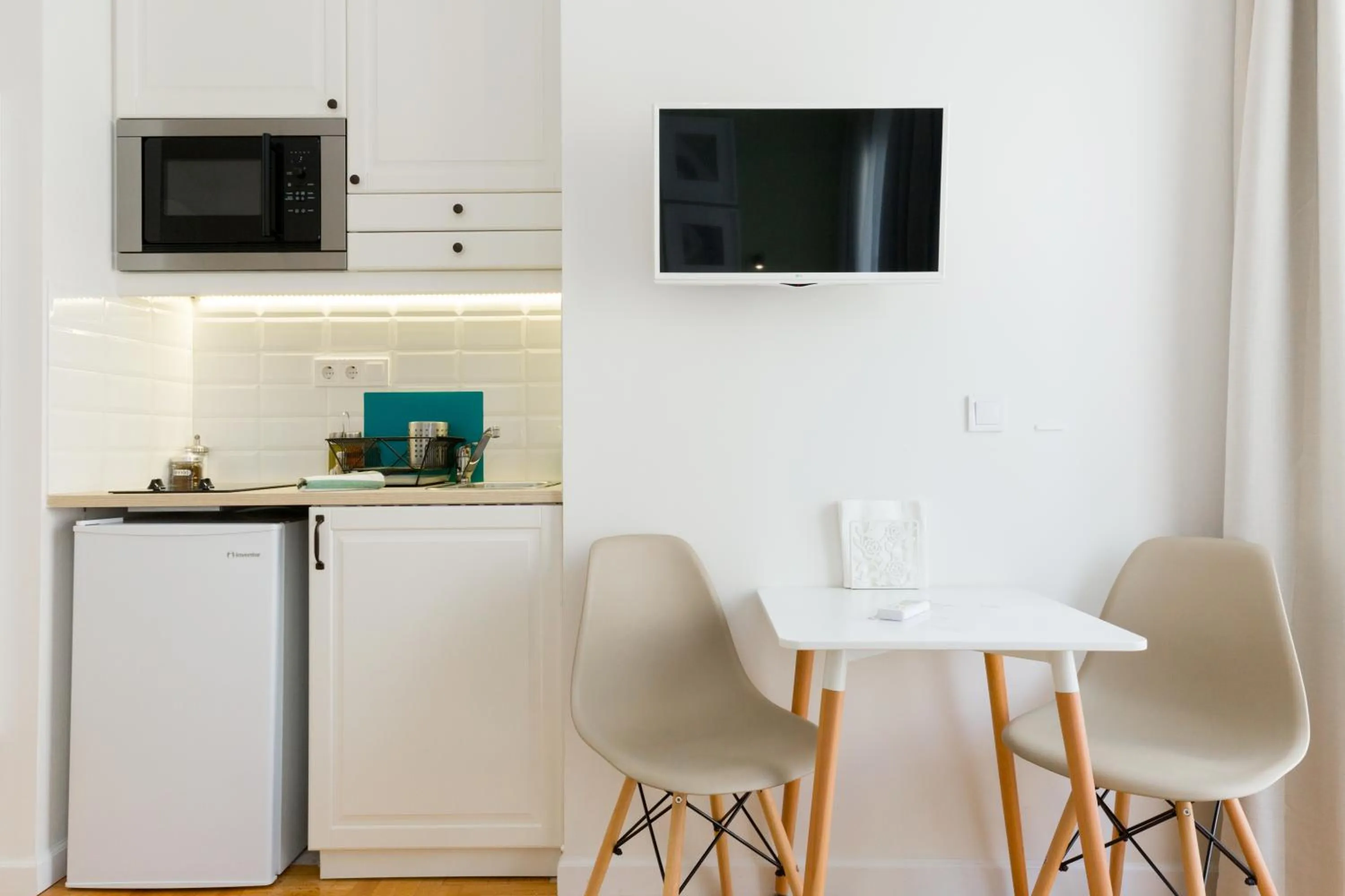 Kitchen or kitchenette in Dinostratus House