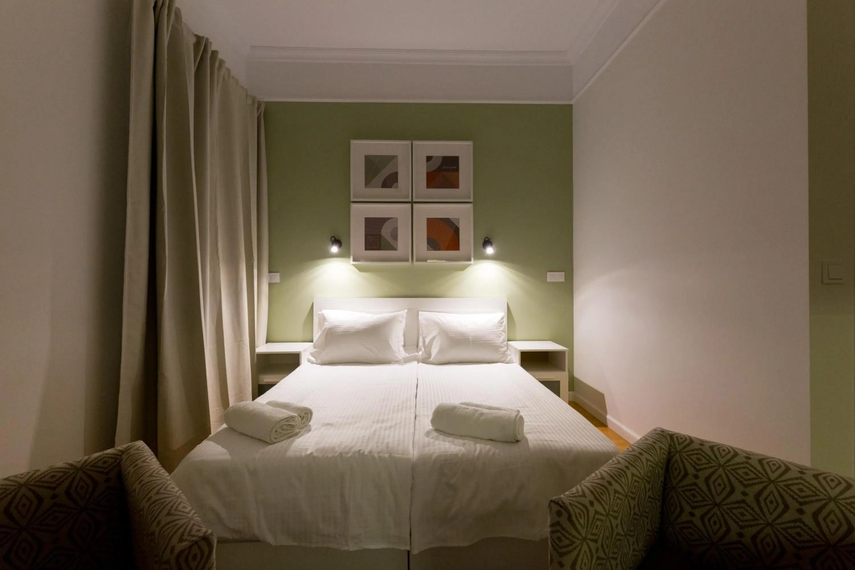 Bed in Dinostratus House