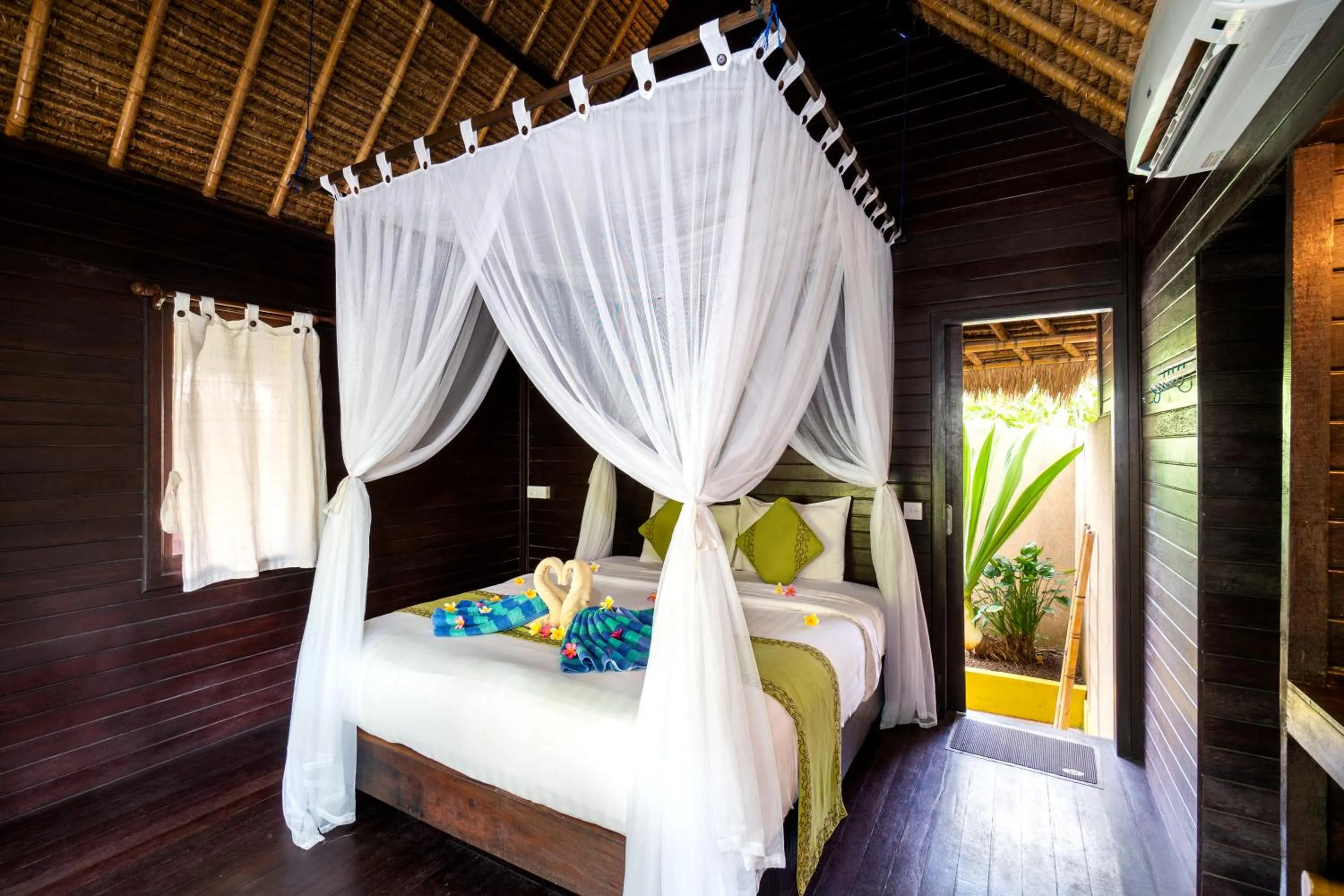Bed in Sedok Jineng Villa Lembongan