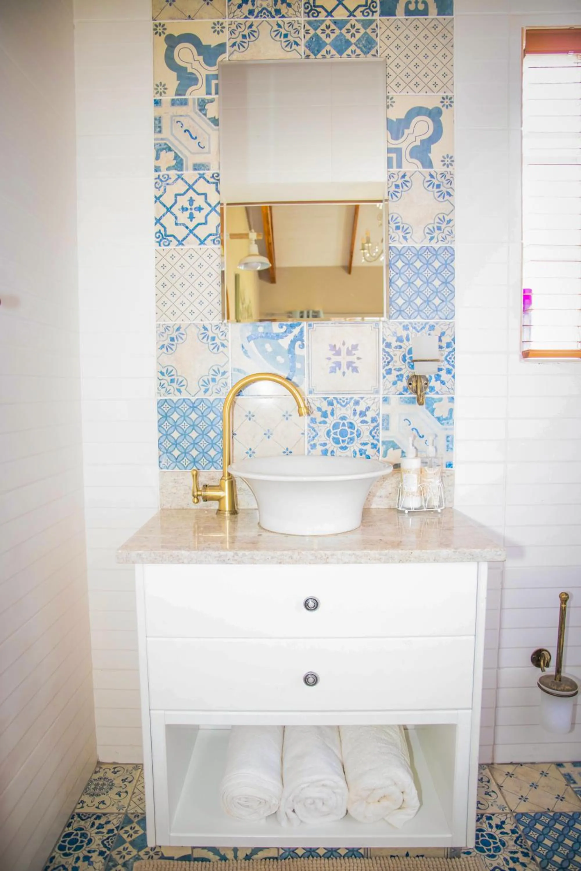 Bathroom in Modern Farm