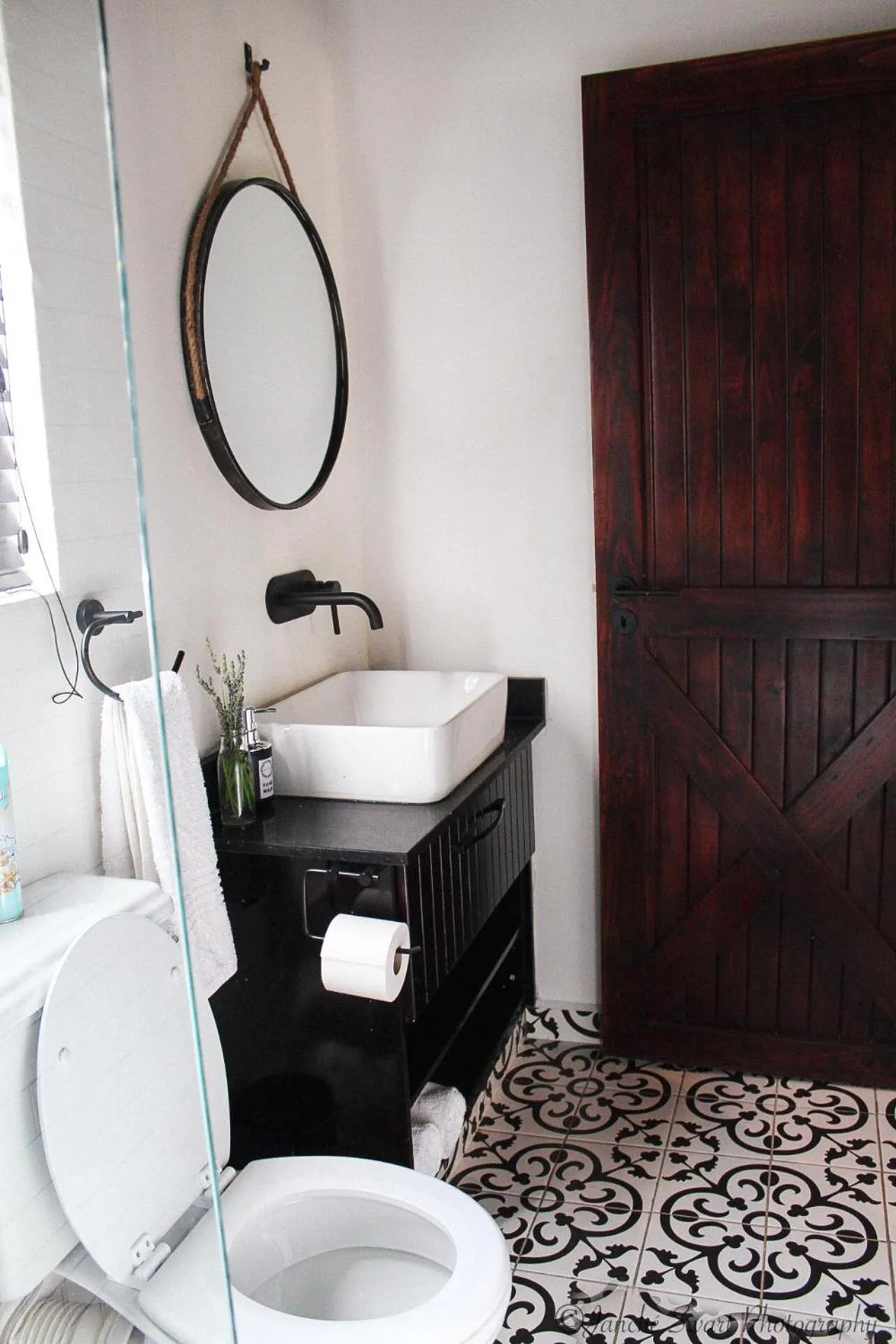 Bathroom in Modern Farm