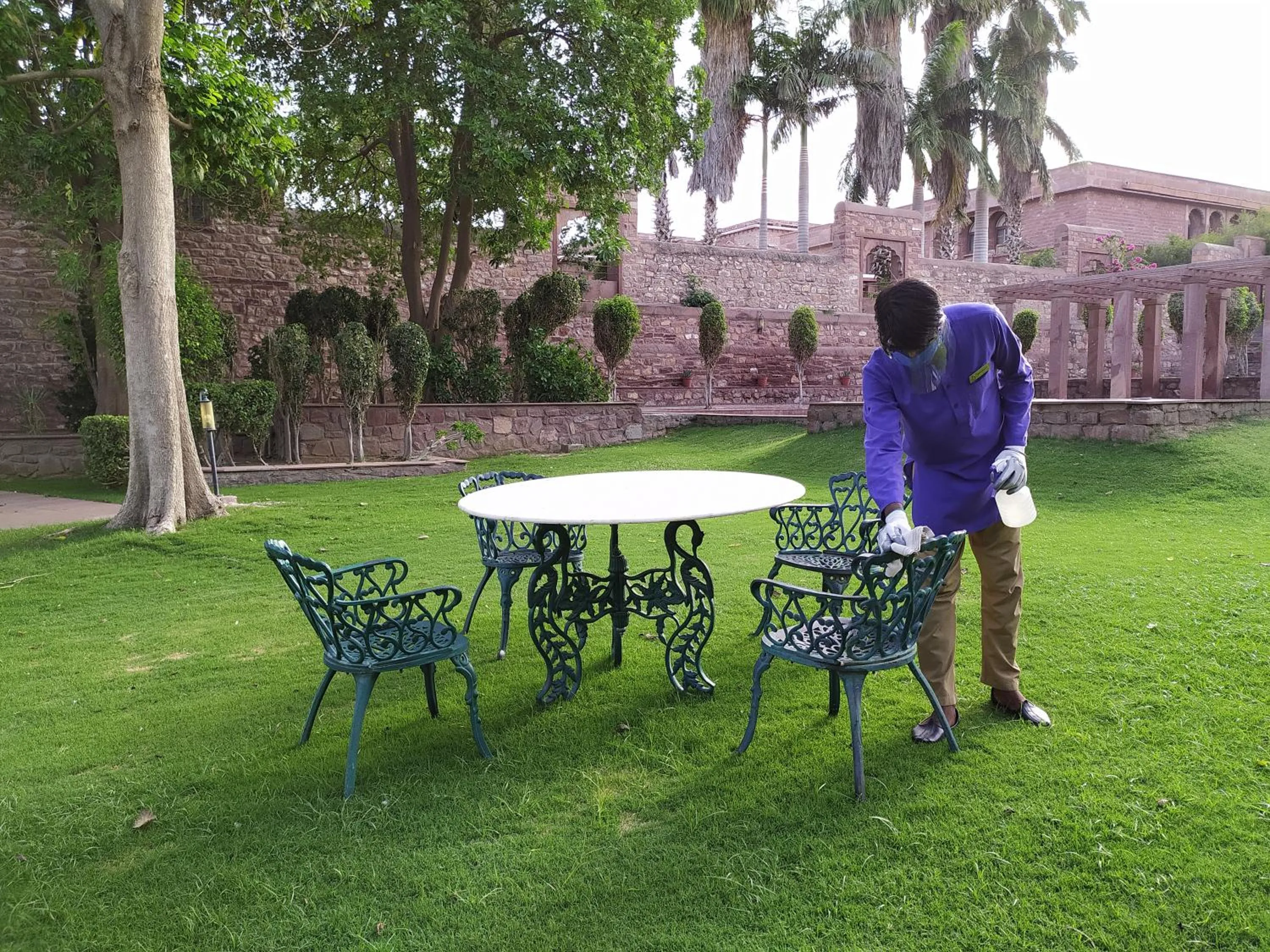 Garden in Bijolai Palace - A Inde Hotel , Jodhpur