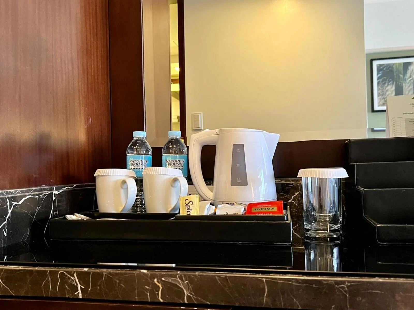 Coffee/tea facilities in Holiday Inn & Suites Makati by IHG