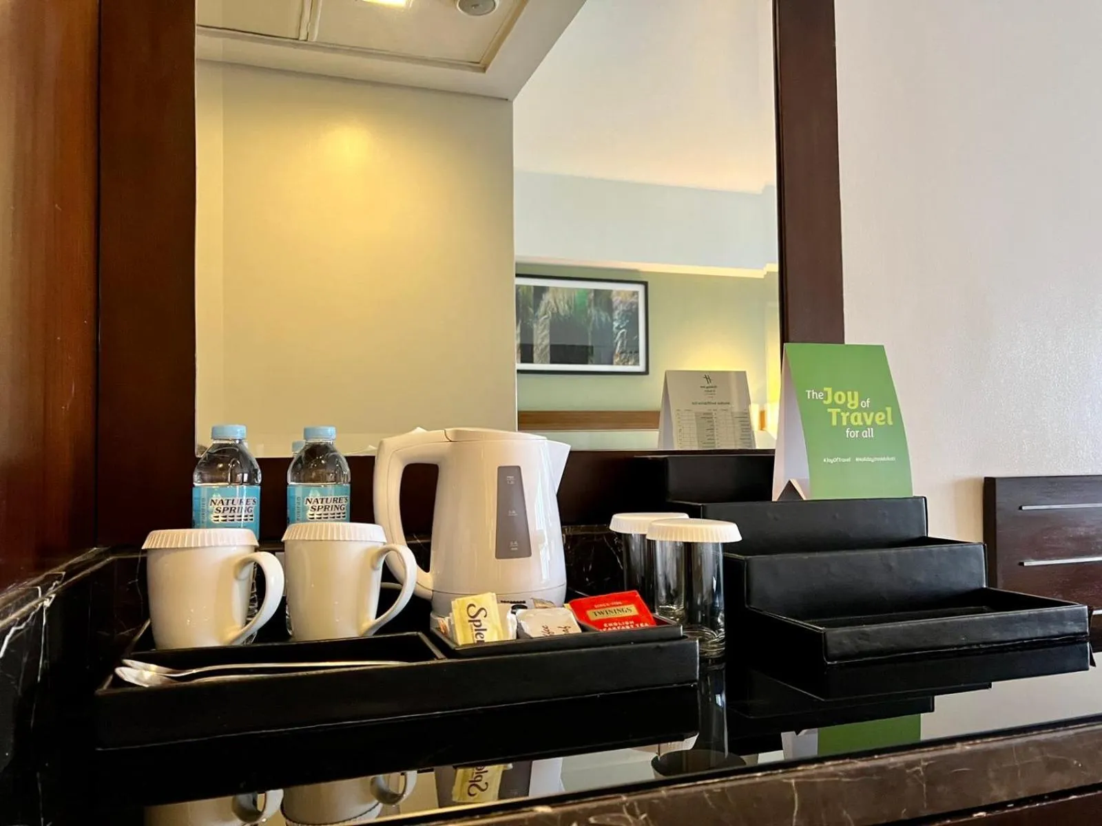 Coffee/tea facilities in Holiday Inn & Suites Makati by IHG