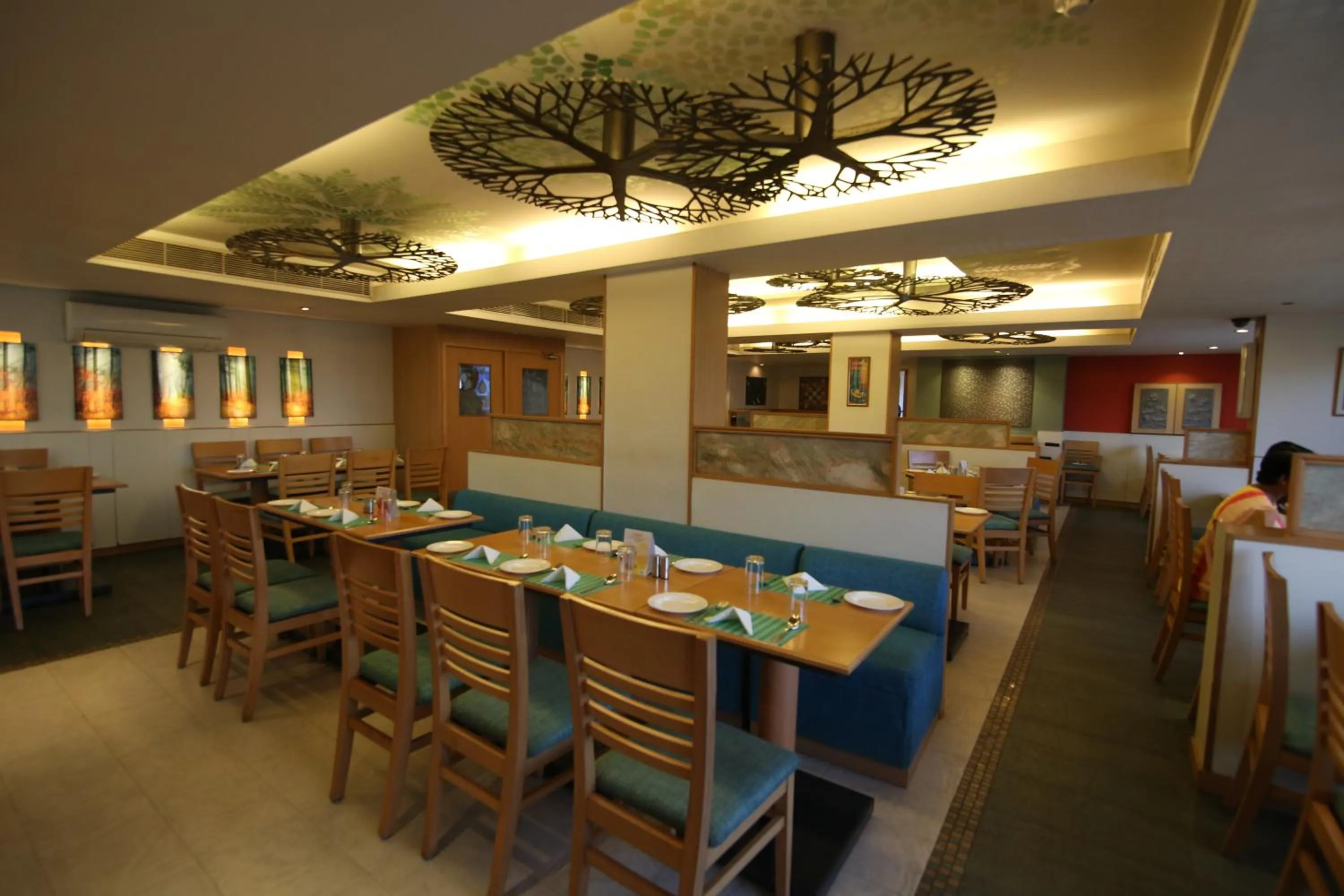 Restaurant/places to eat in Harrisons Hotel