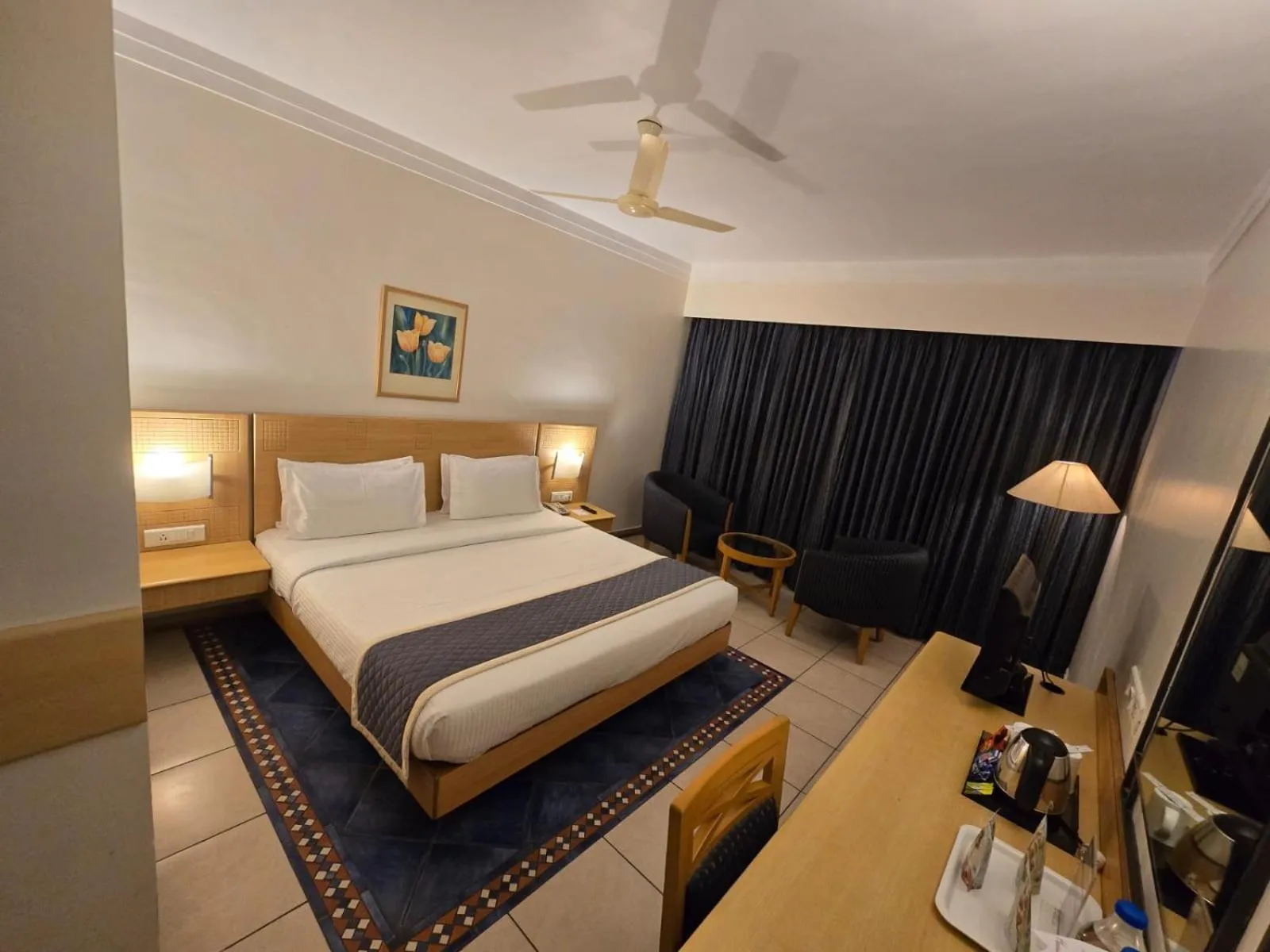 Bed in Harrisons Hotel