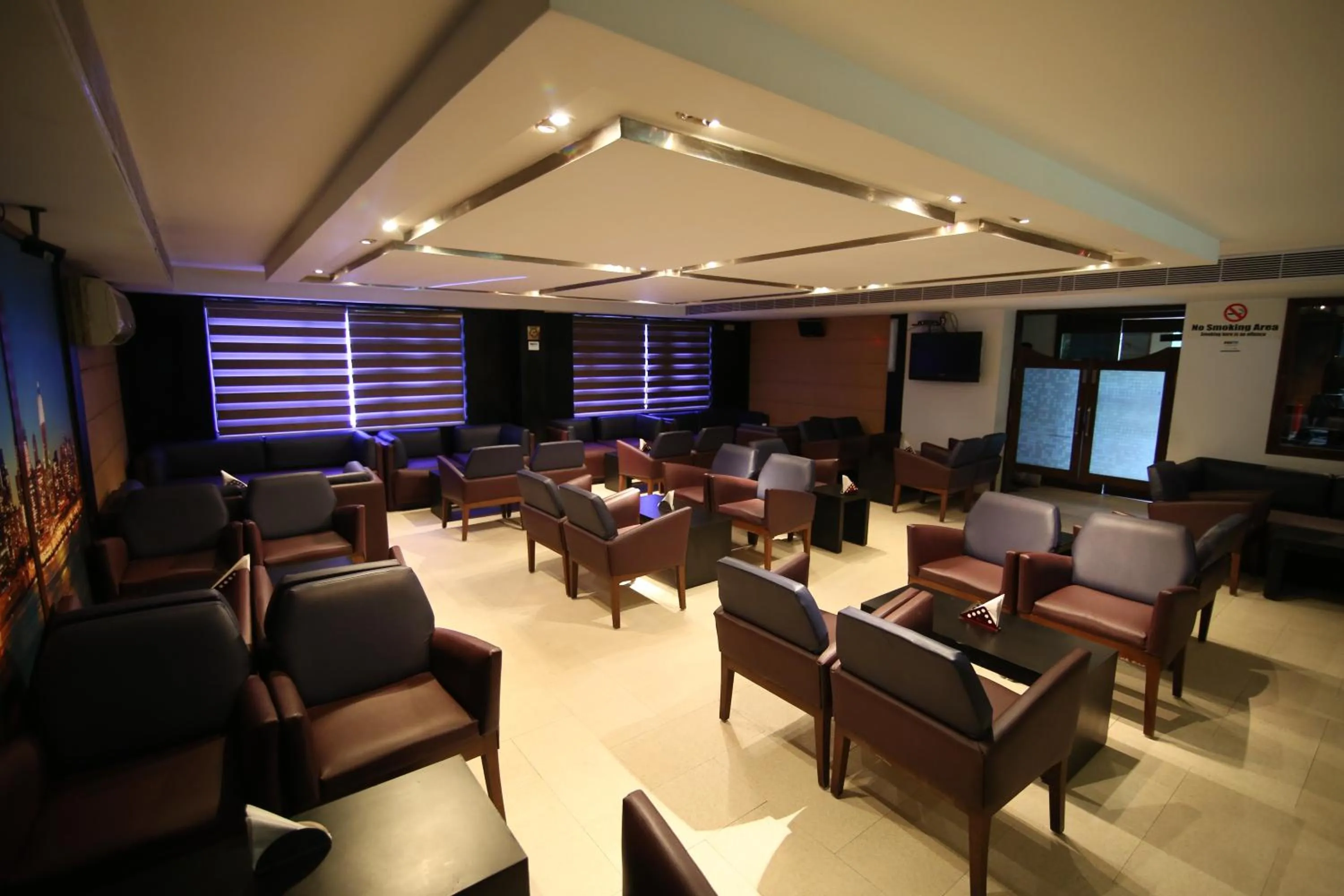 Restaurant/places to eat in Harrisons Hotel