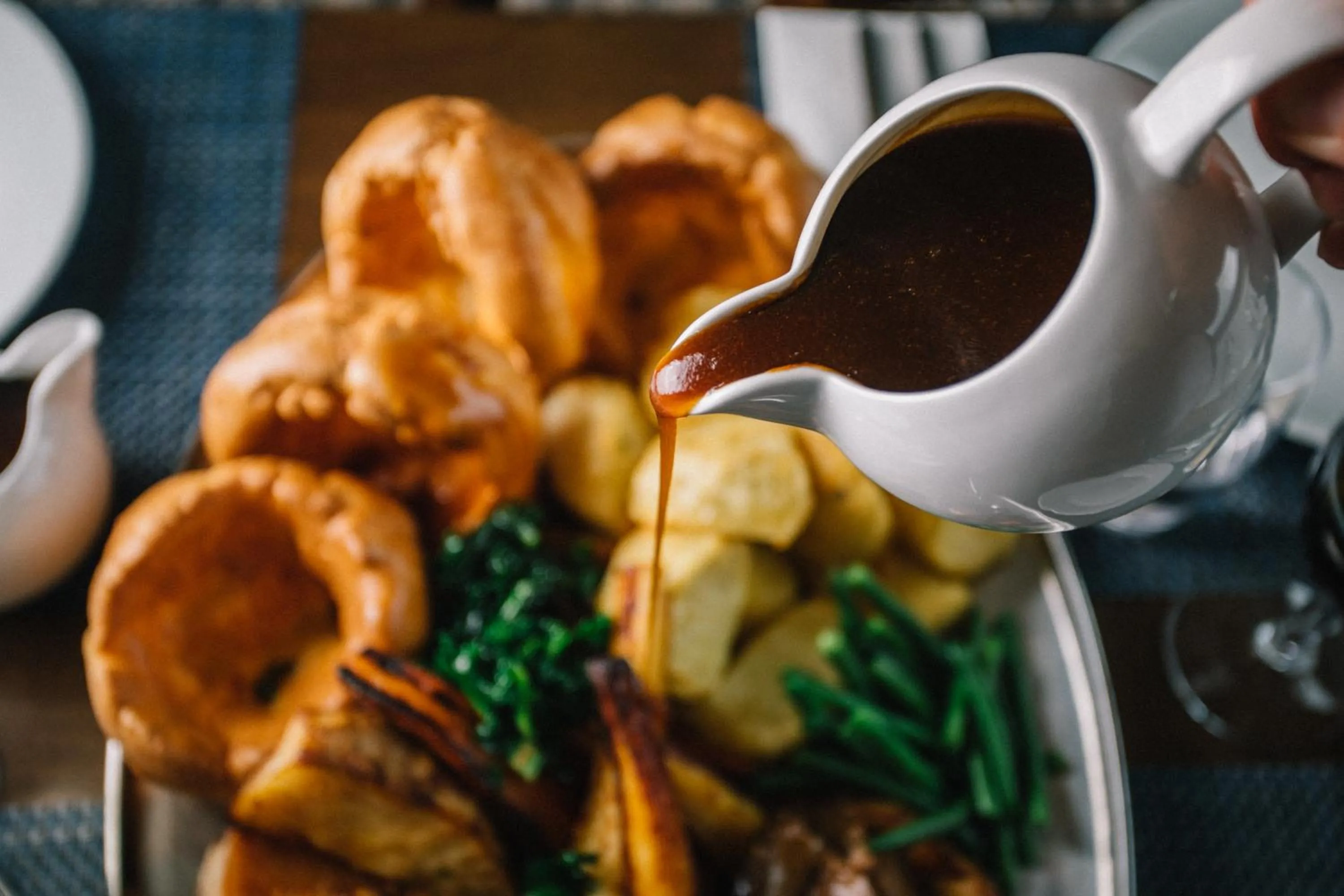 Restaurant/places to eat in The Kilbirnie Hotel