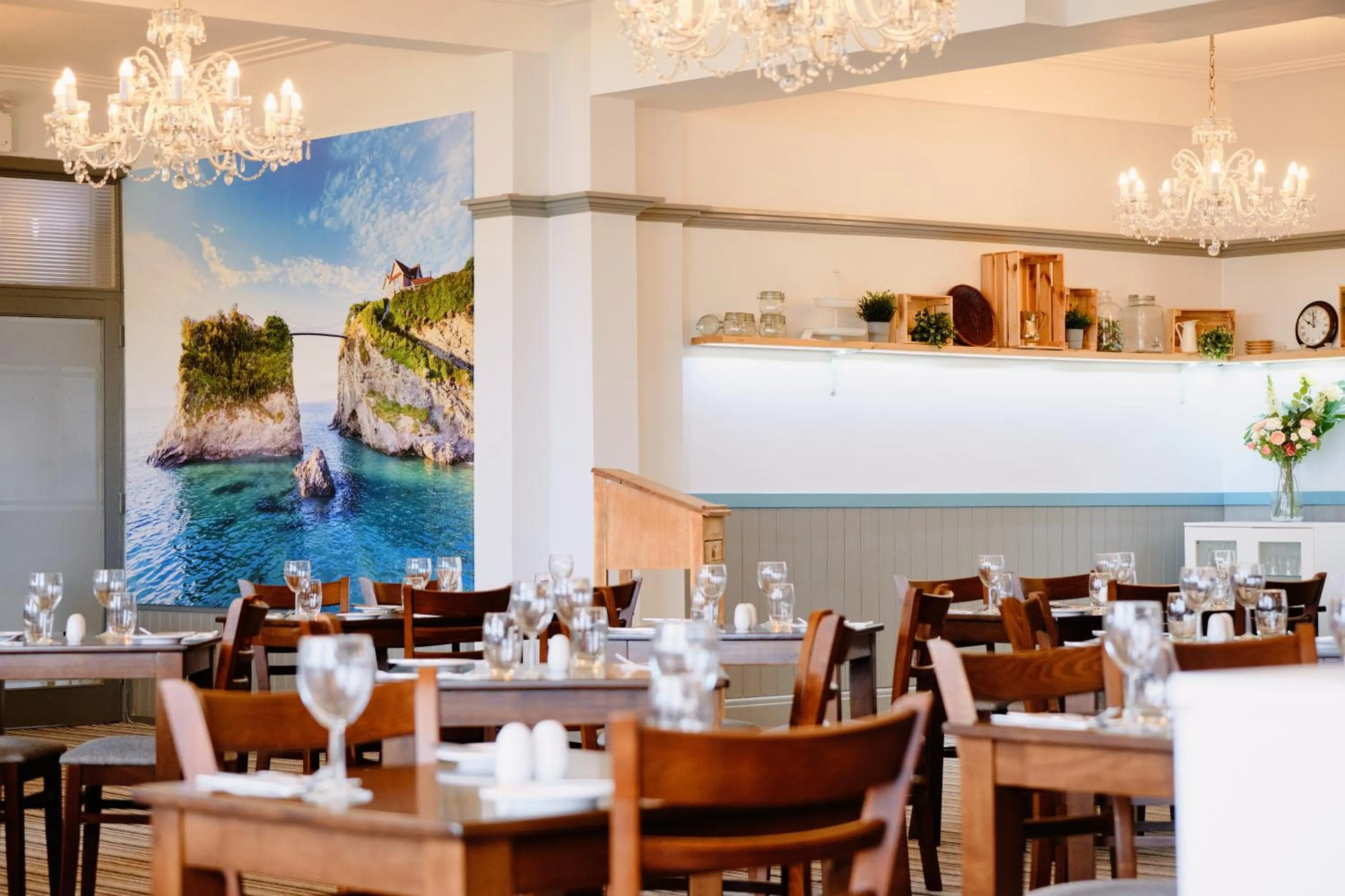 Restaurant/places to eat in The Kilbirnie Hotel