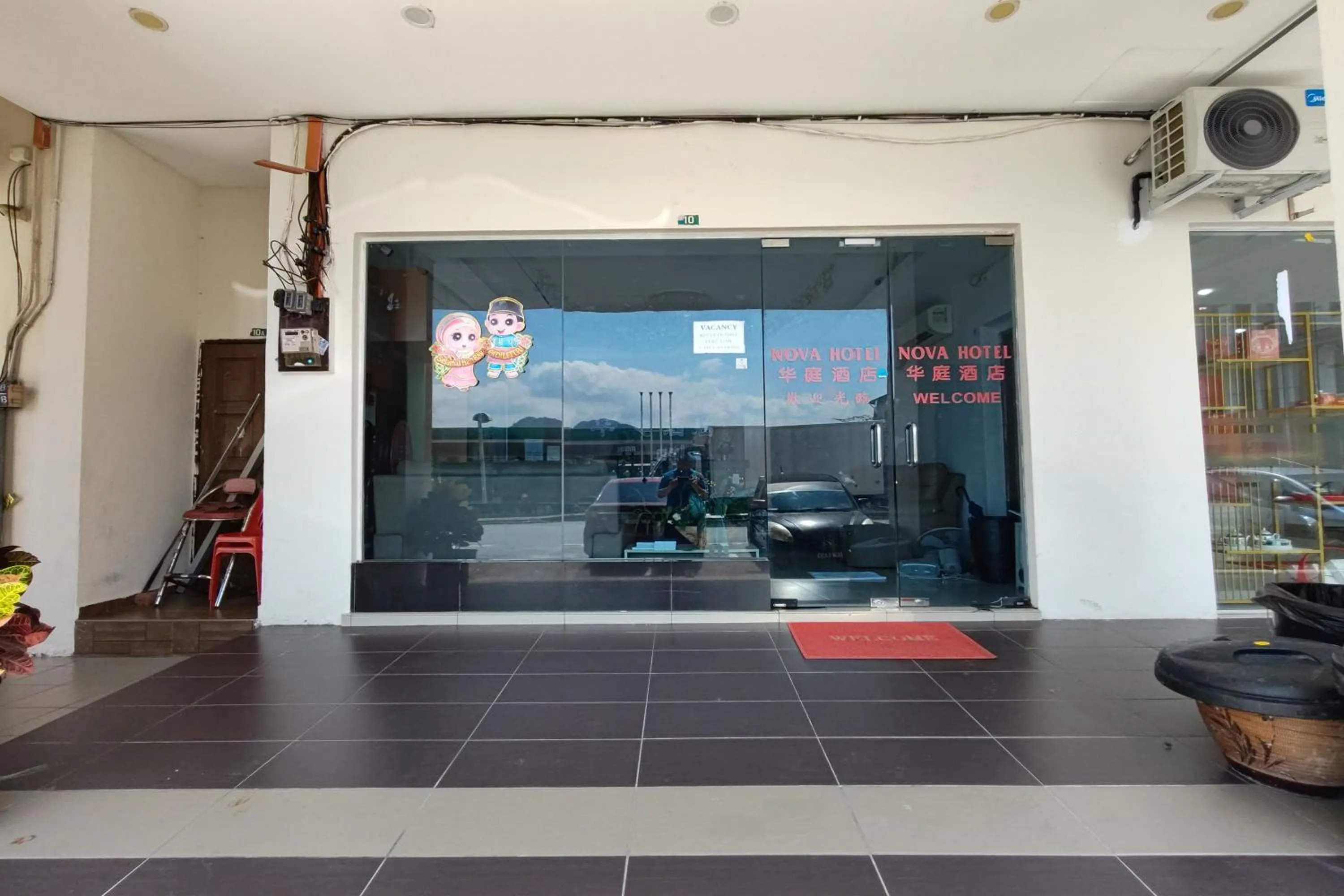 Facade/entrance in OYO 43934 Nova Hotel