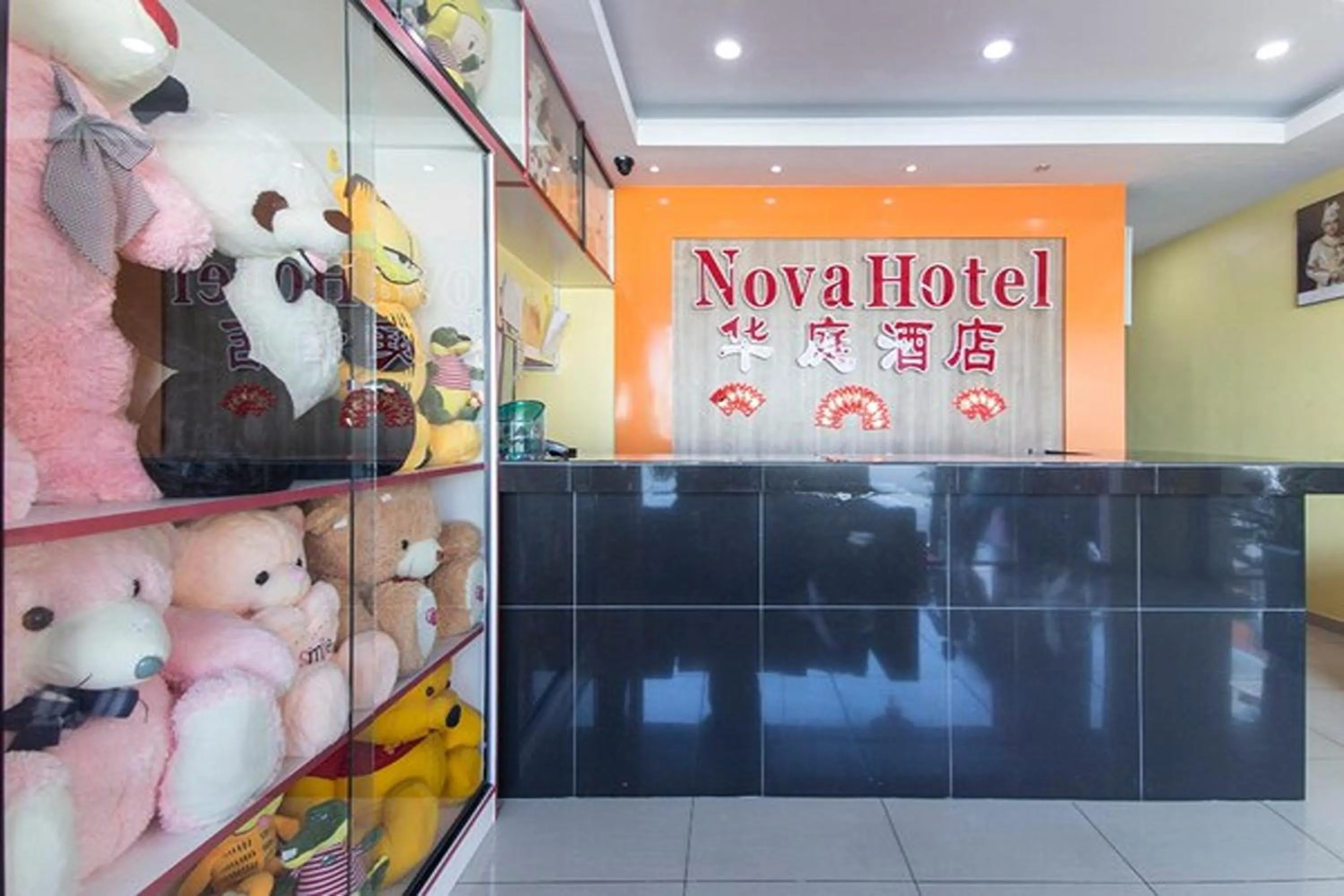 Lobby or reception in OYO 43934 Nova Hotel