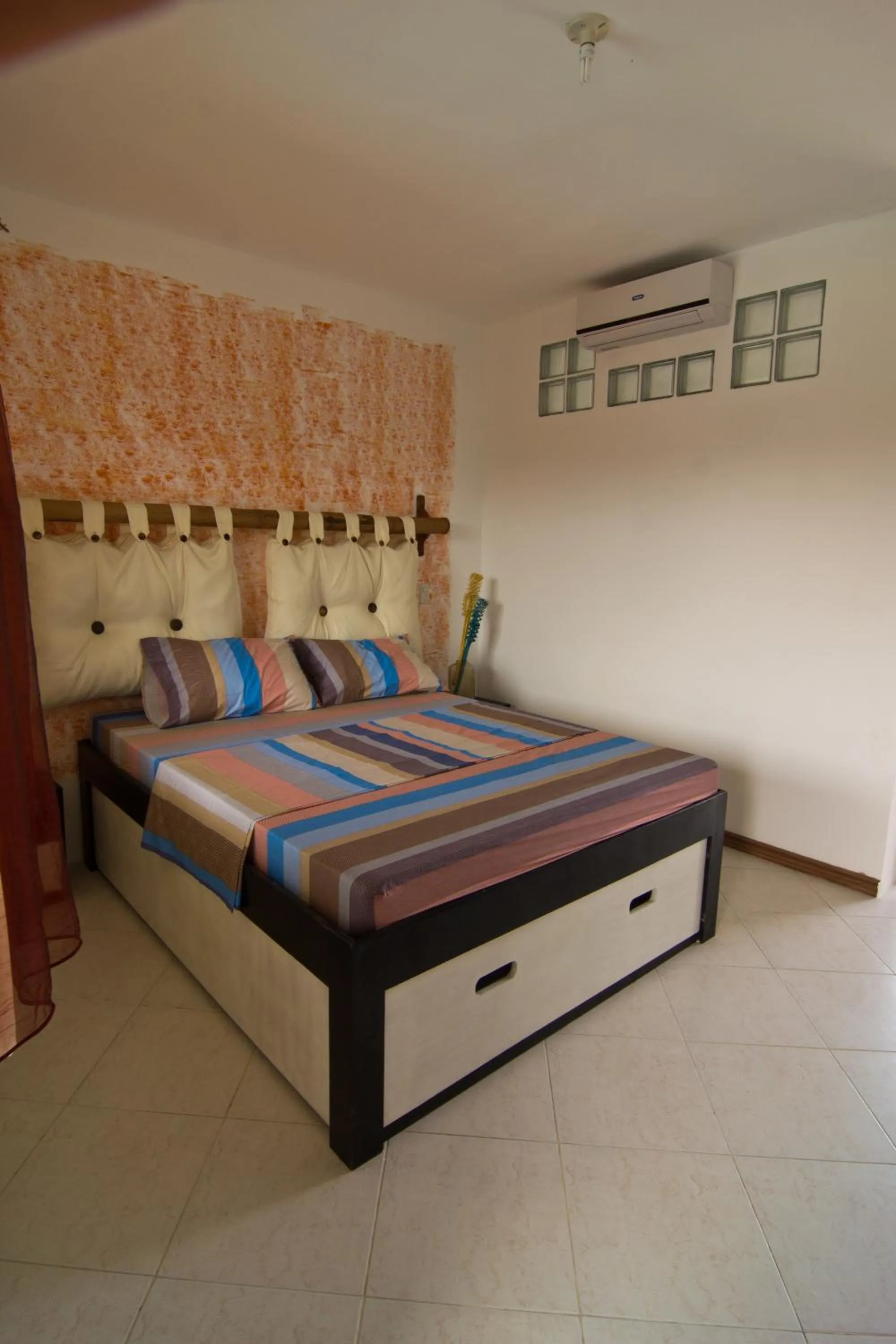 Bedroom, Bed in Vanilla Sky Dive Resort