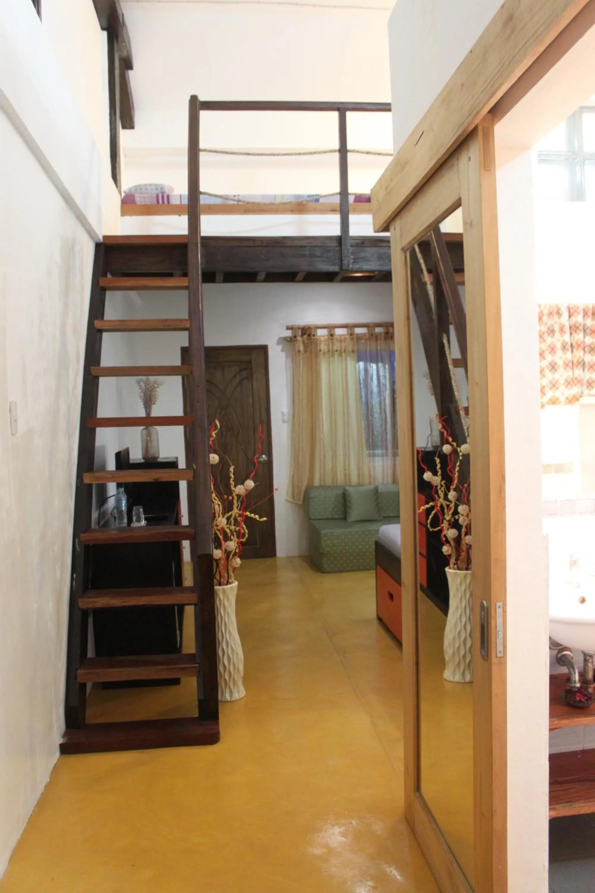 Decorative detail, Bed in Vanilla Sky Dive Resort