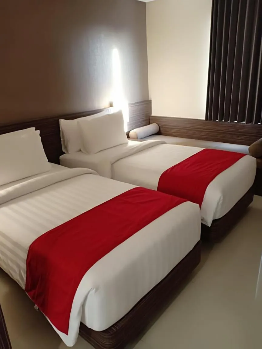Bed in Horison GKB Gresik