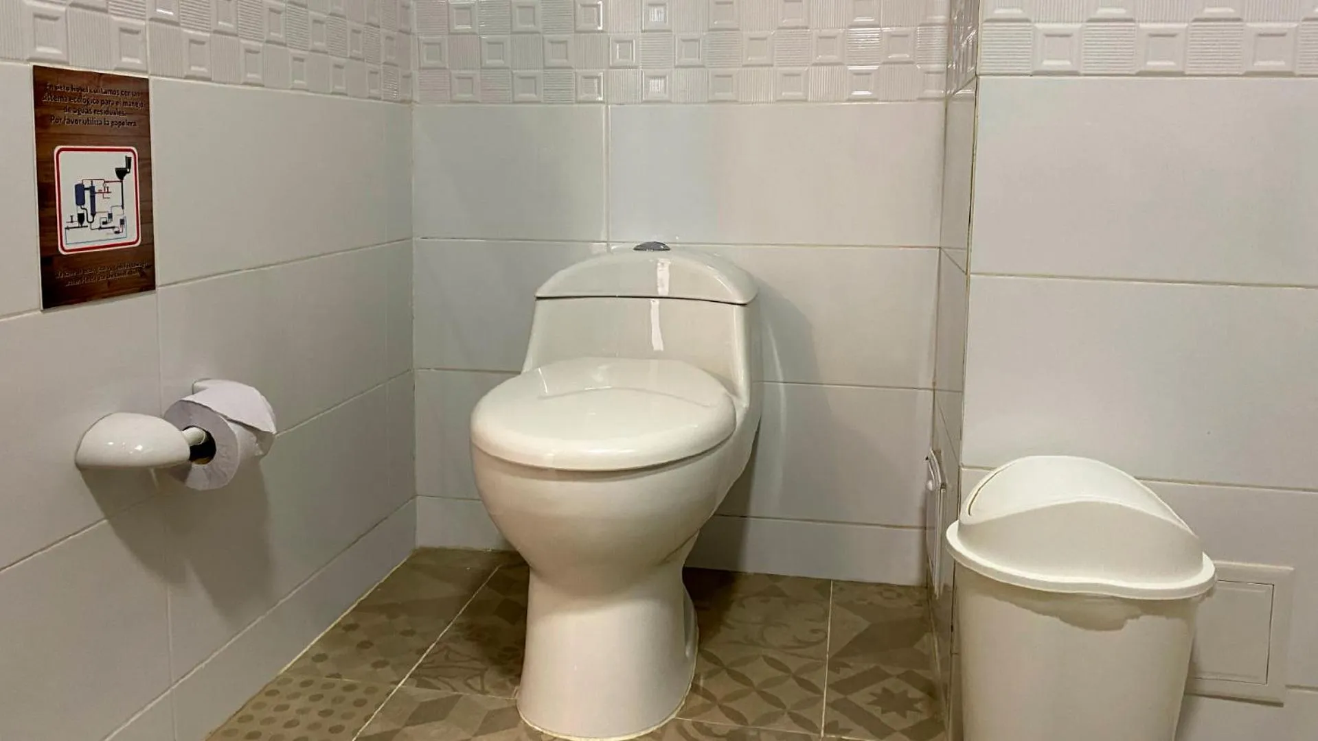 Bathroom in Hotel Wayira Beach