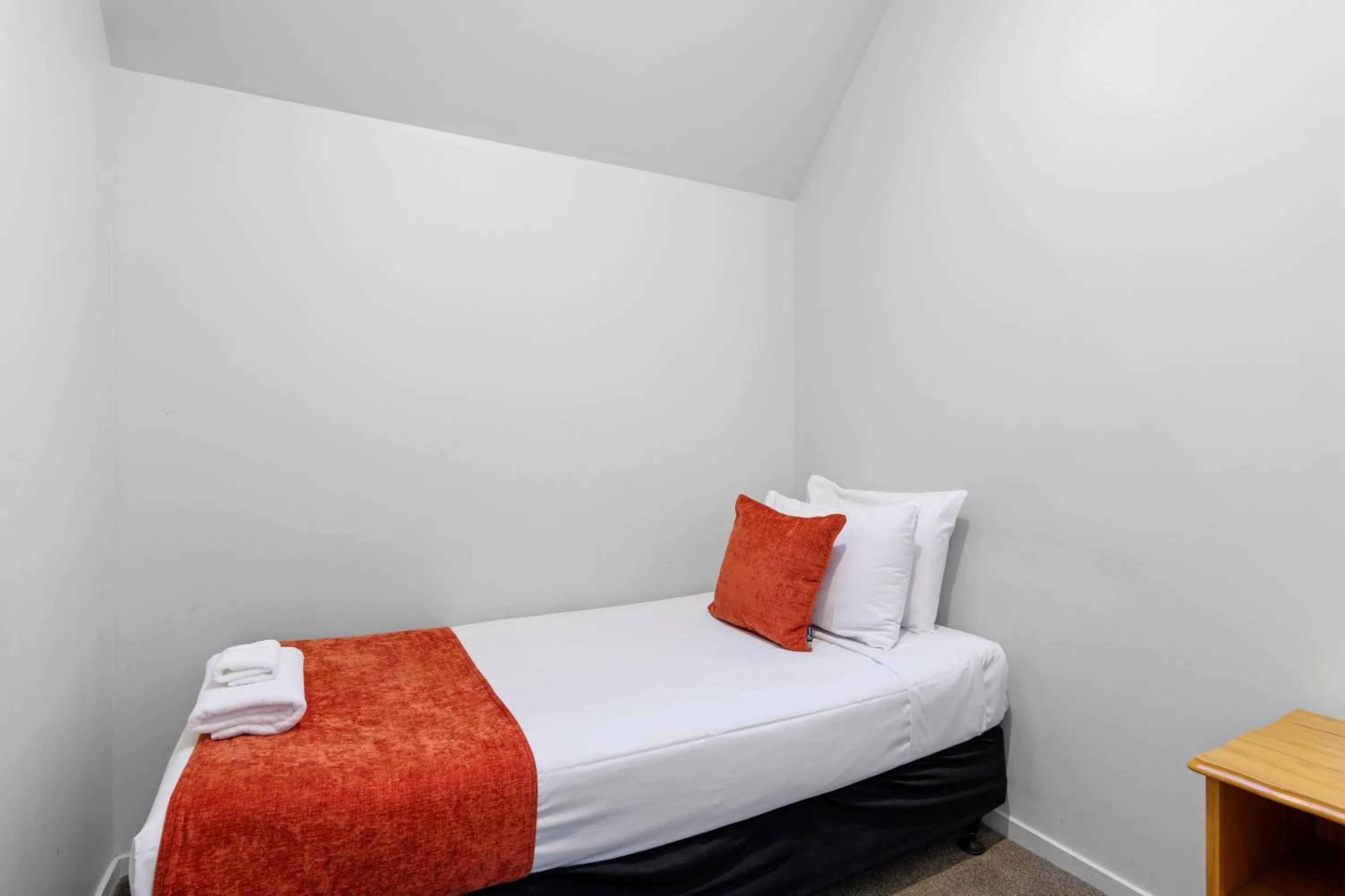 Bedroom, Bed in Bella Vista Motel & Apartments Christchurch