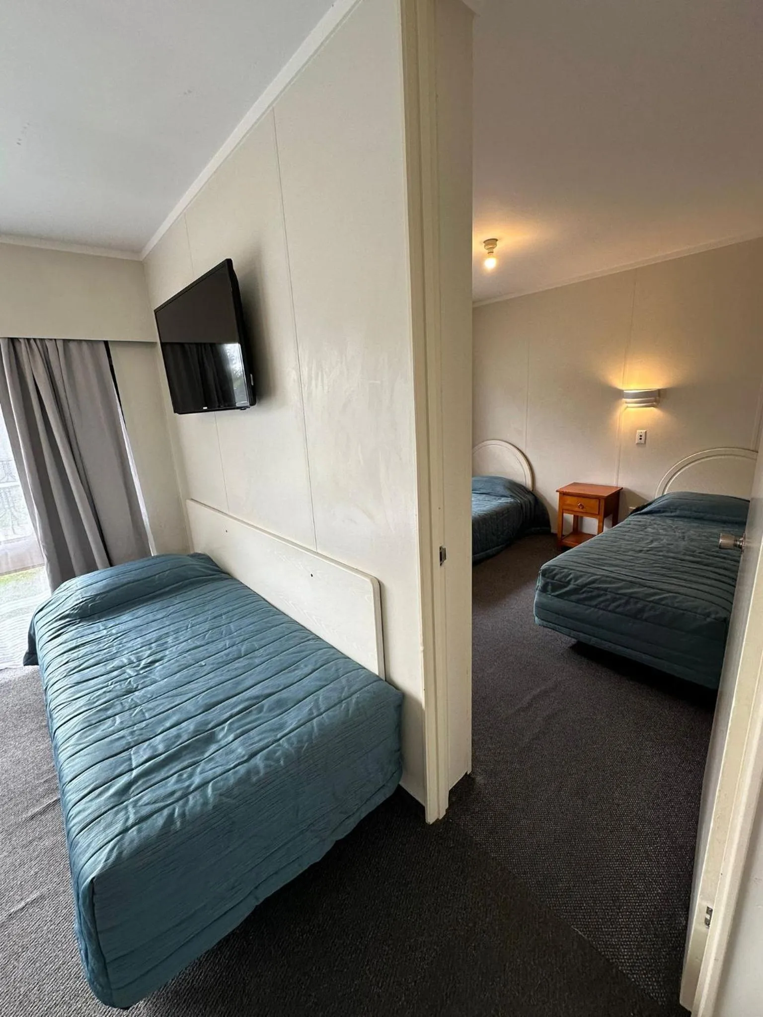 Bedroom, Bed in Airport Gold Star Motel