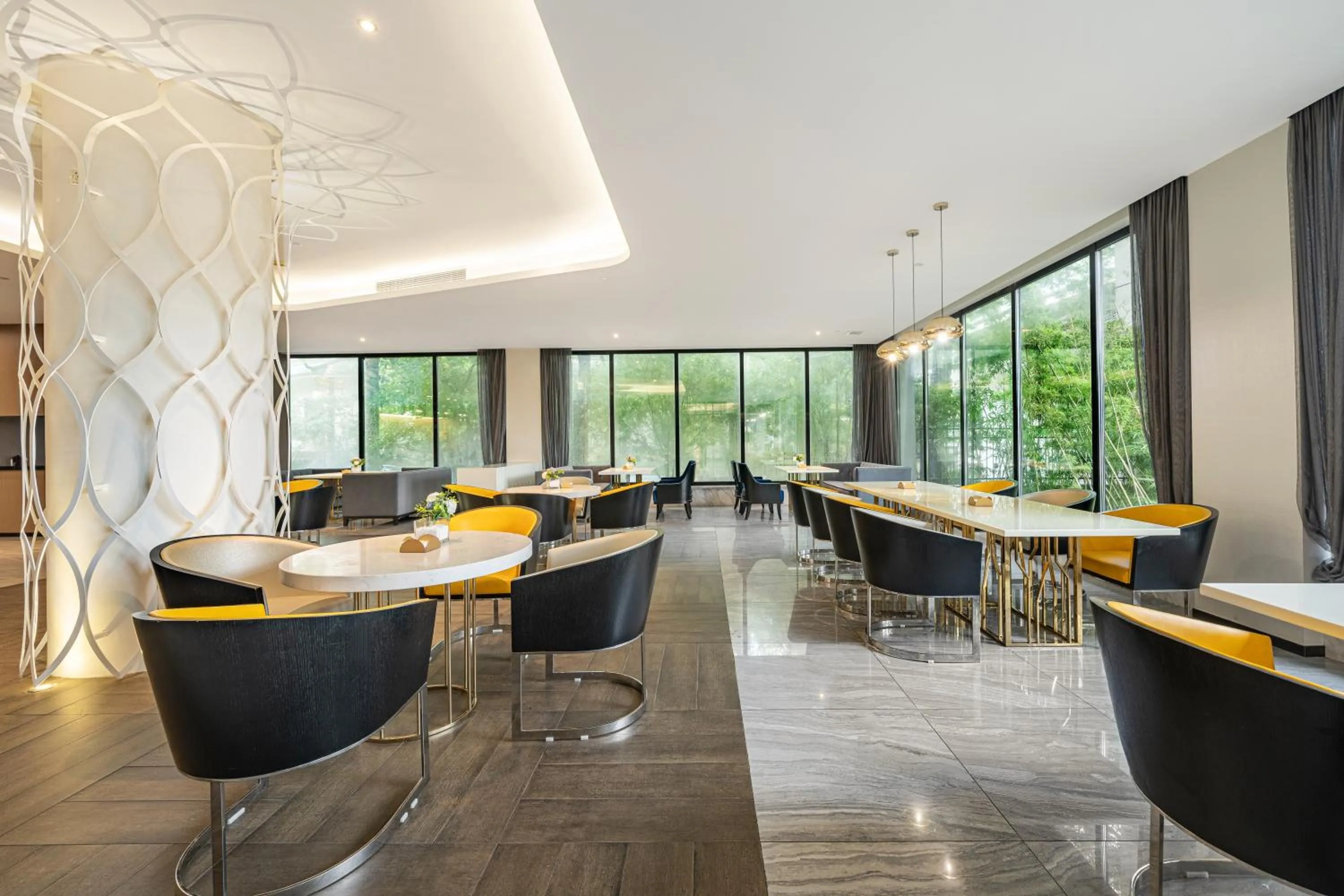 Restaurant/places to eat in Orange Hotel Shanghai Hongqiao Airport Dingbian Road Subway Station Branch - Free Hongqiao Airport & Hongqiao Train station Shuttle Bus