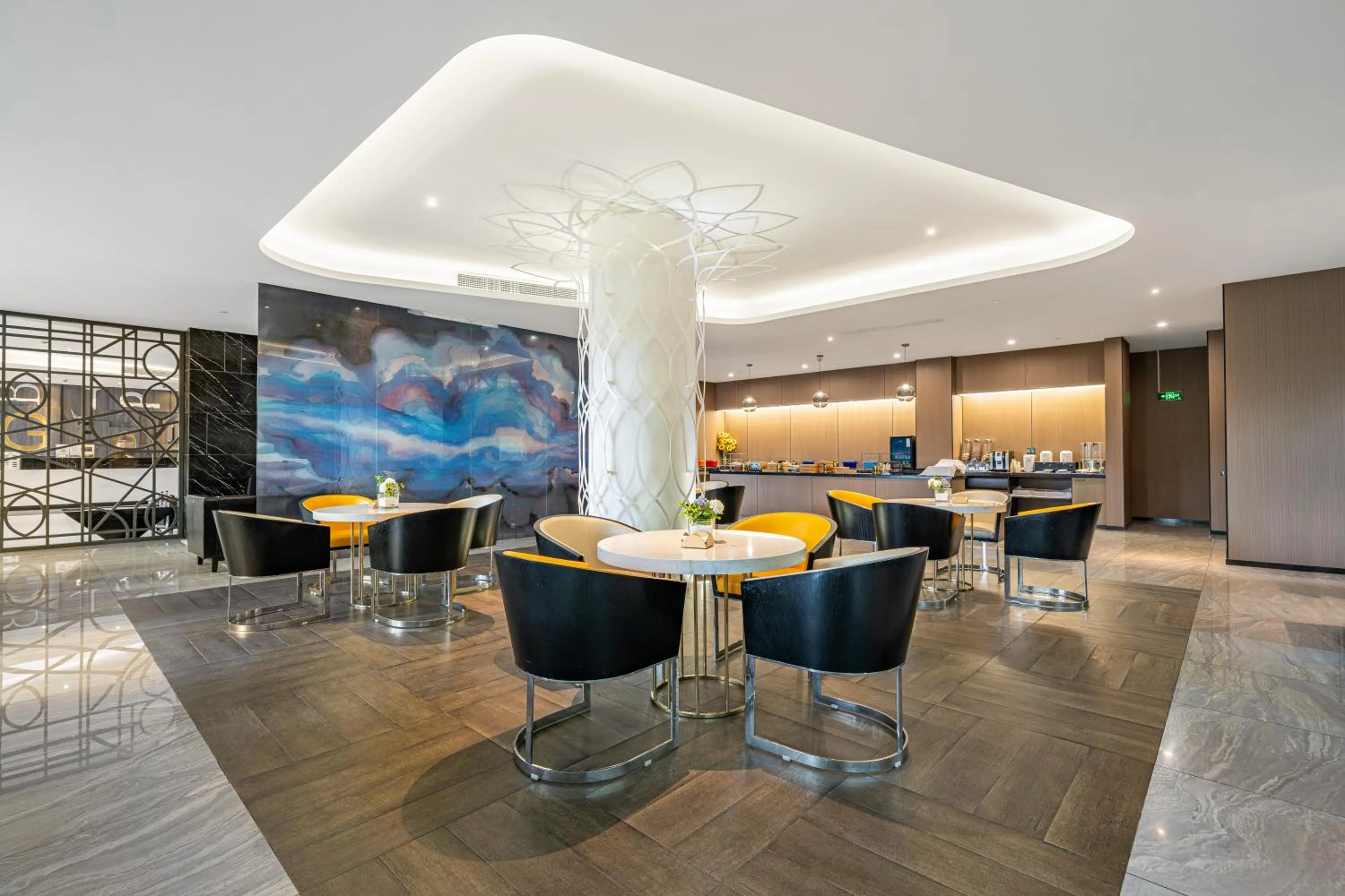 Restaurant/places to eat in Orange Hotel Shanghai Hongqiao Airport Dingbian Road Subway Station Branch - Free Hongqiao Airport & Hongqiao Train station Shuttle Bus