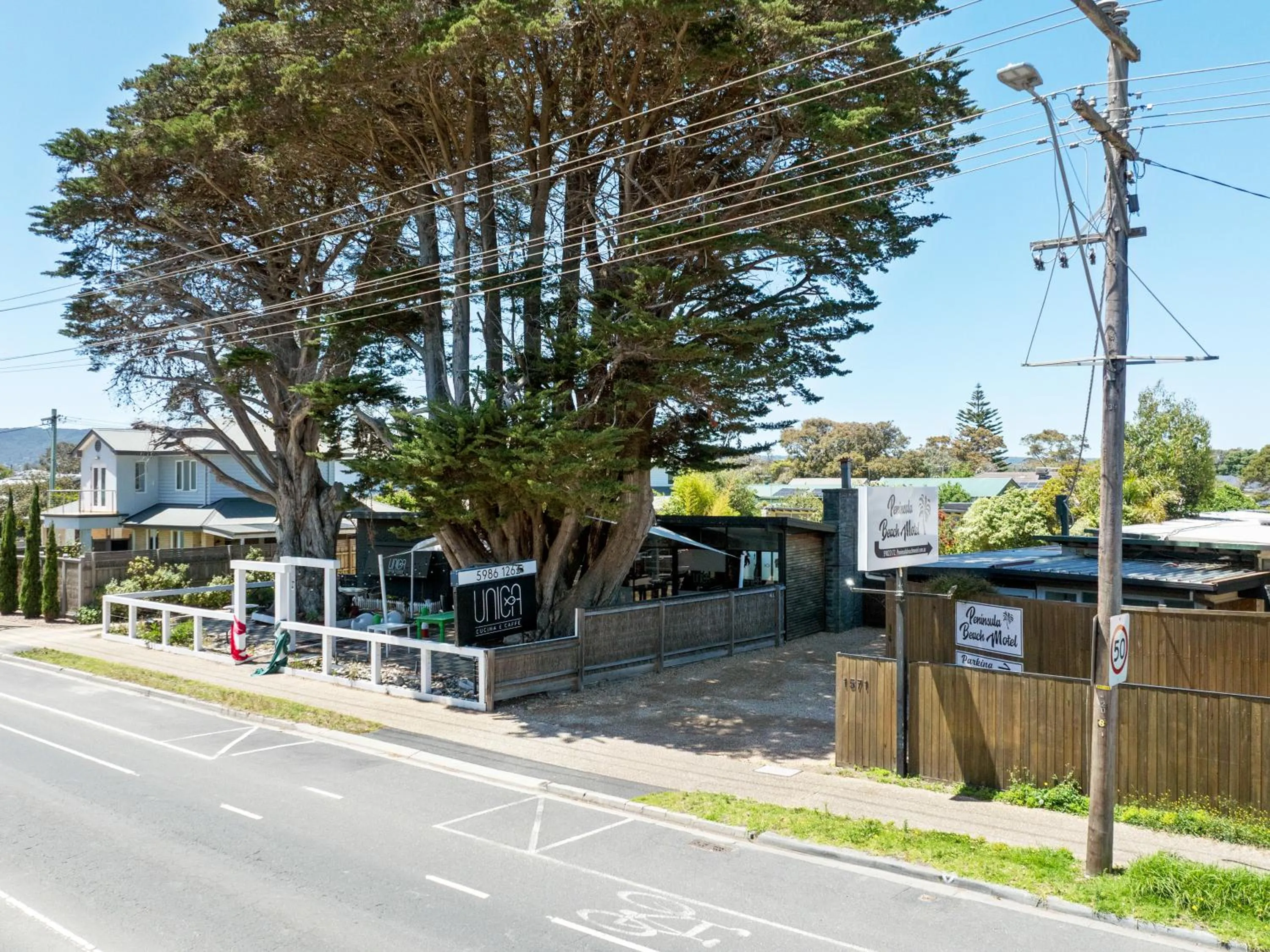 Peninsula Beach Motel