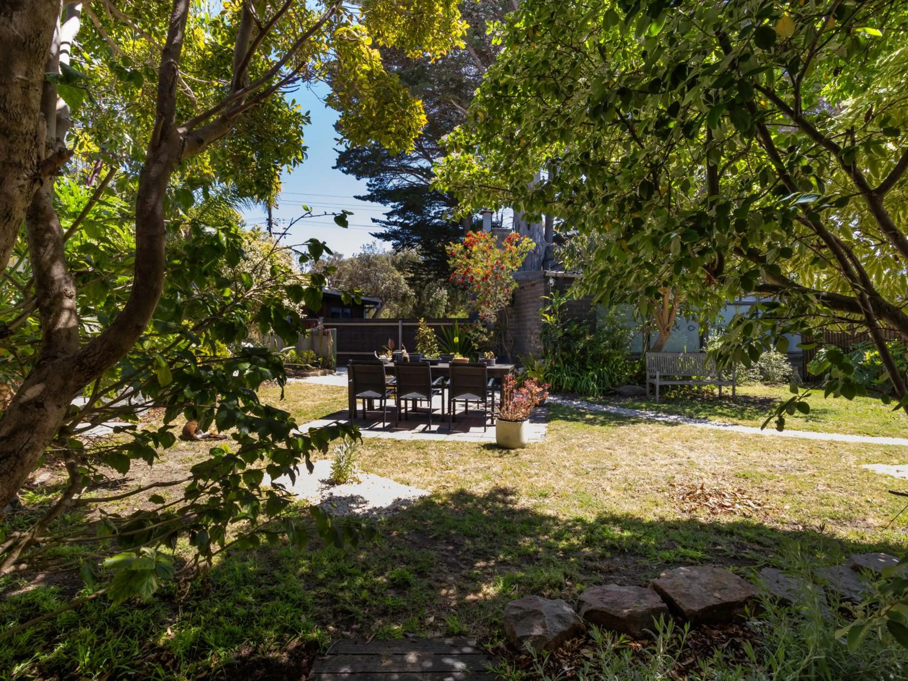 Peninsula Beach Motel