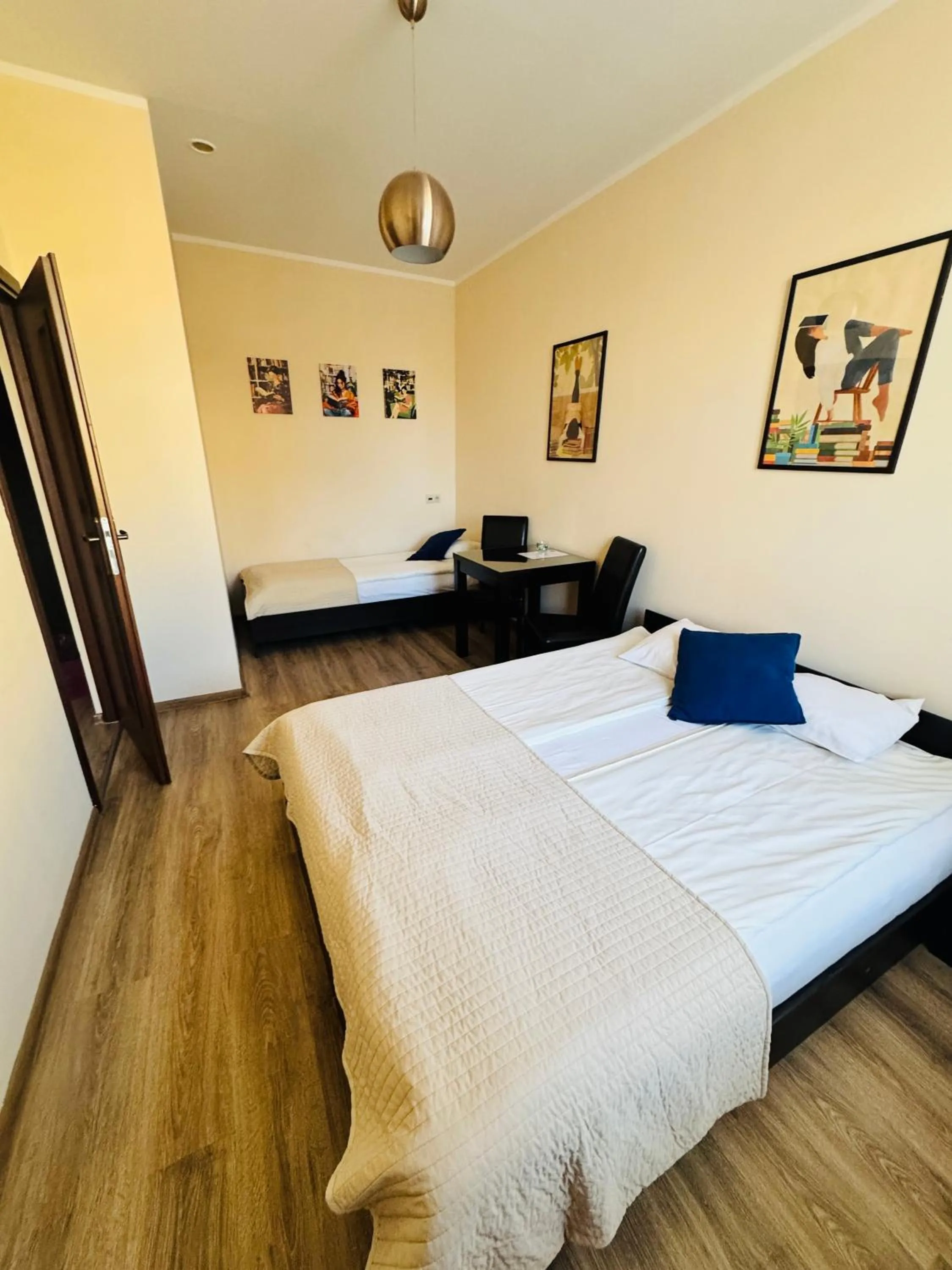 Bed in BedRooms Piotrkowska 64