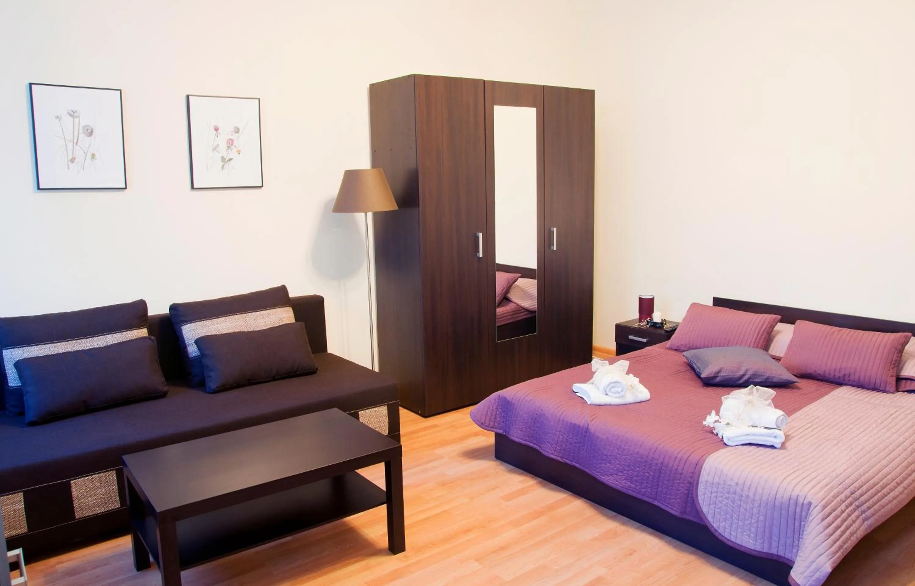 Bed in BedRooms Piotrkowska 64