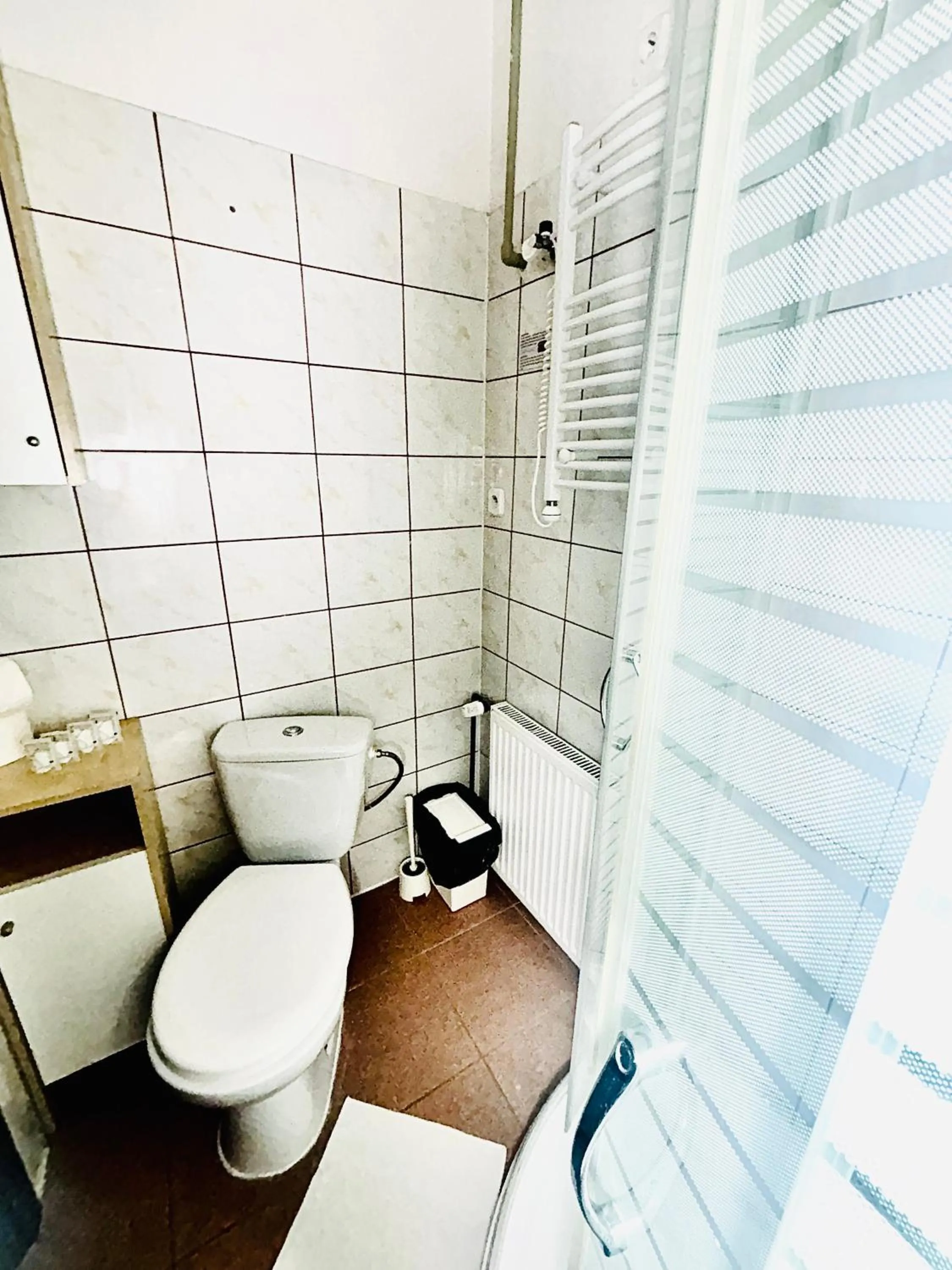 Shower in BedRooms Piotrkowska 64