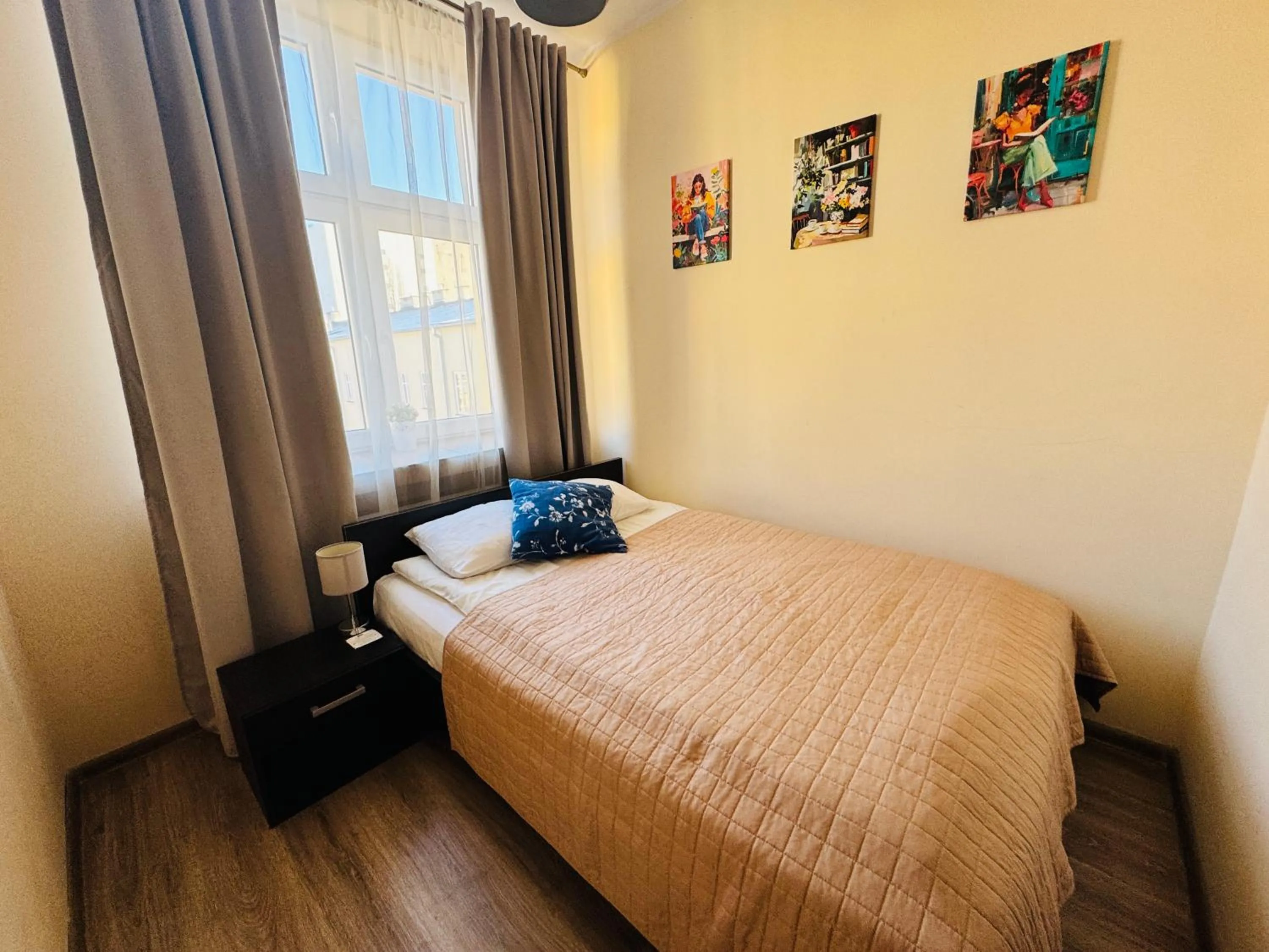 Bed in BedRooms Piotrkowska 64