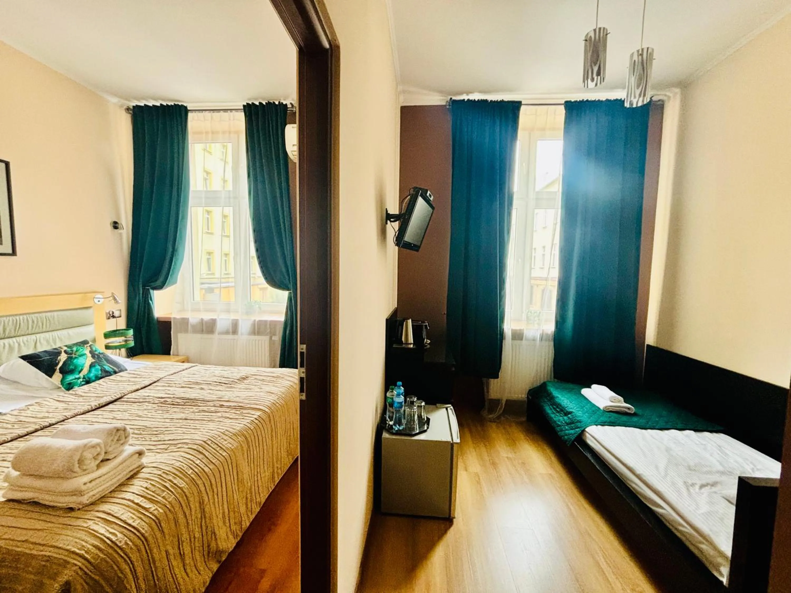 Bed in BedRooms Piotrkowska 64