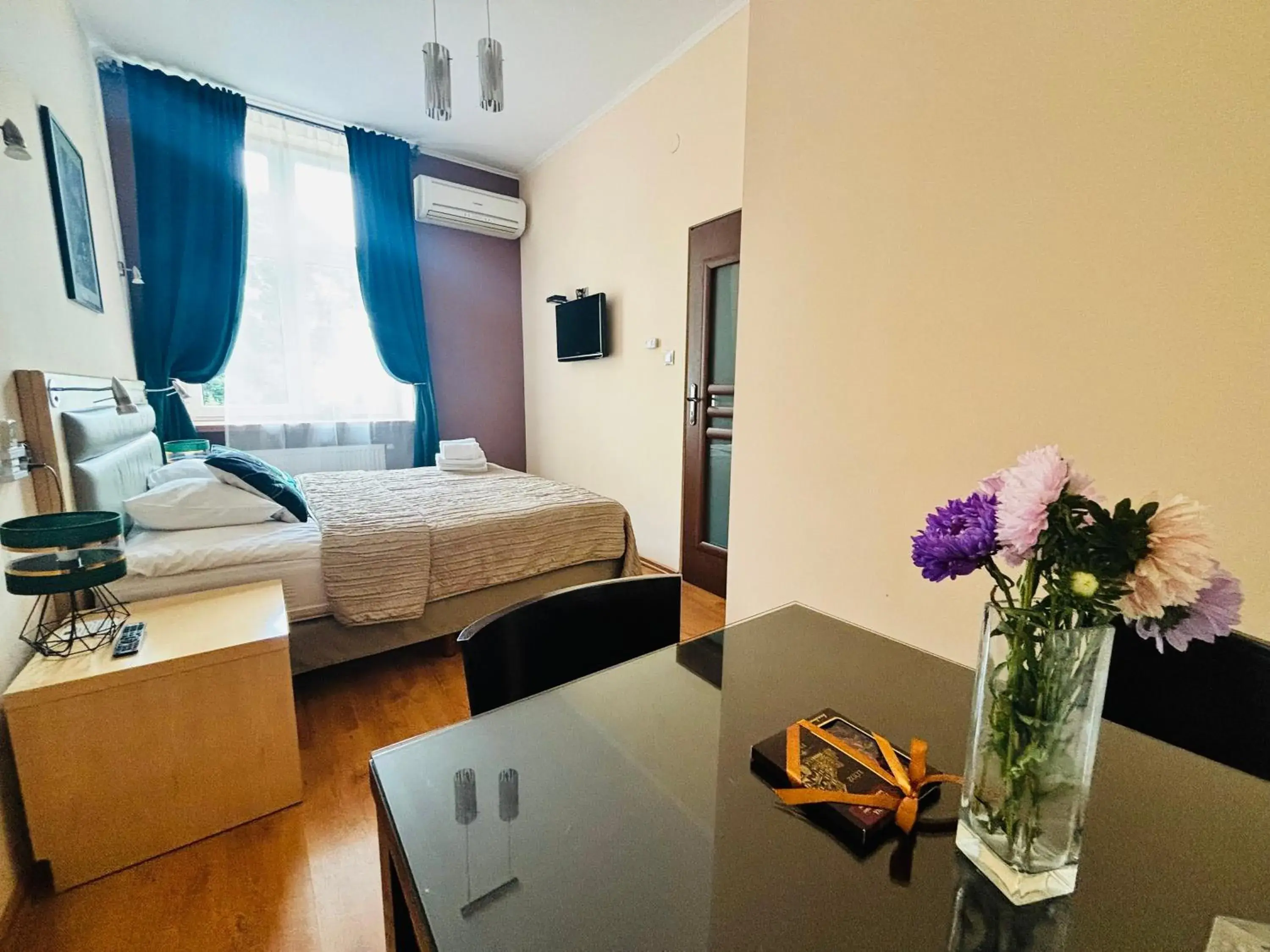 Deluxe Apartment in BedRooms Piotrkowska 64 Deluxe Apartment in BedRooms Piotrkowska 64