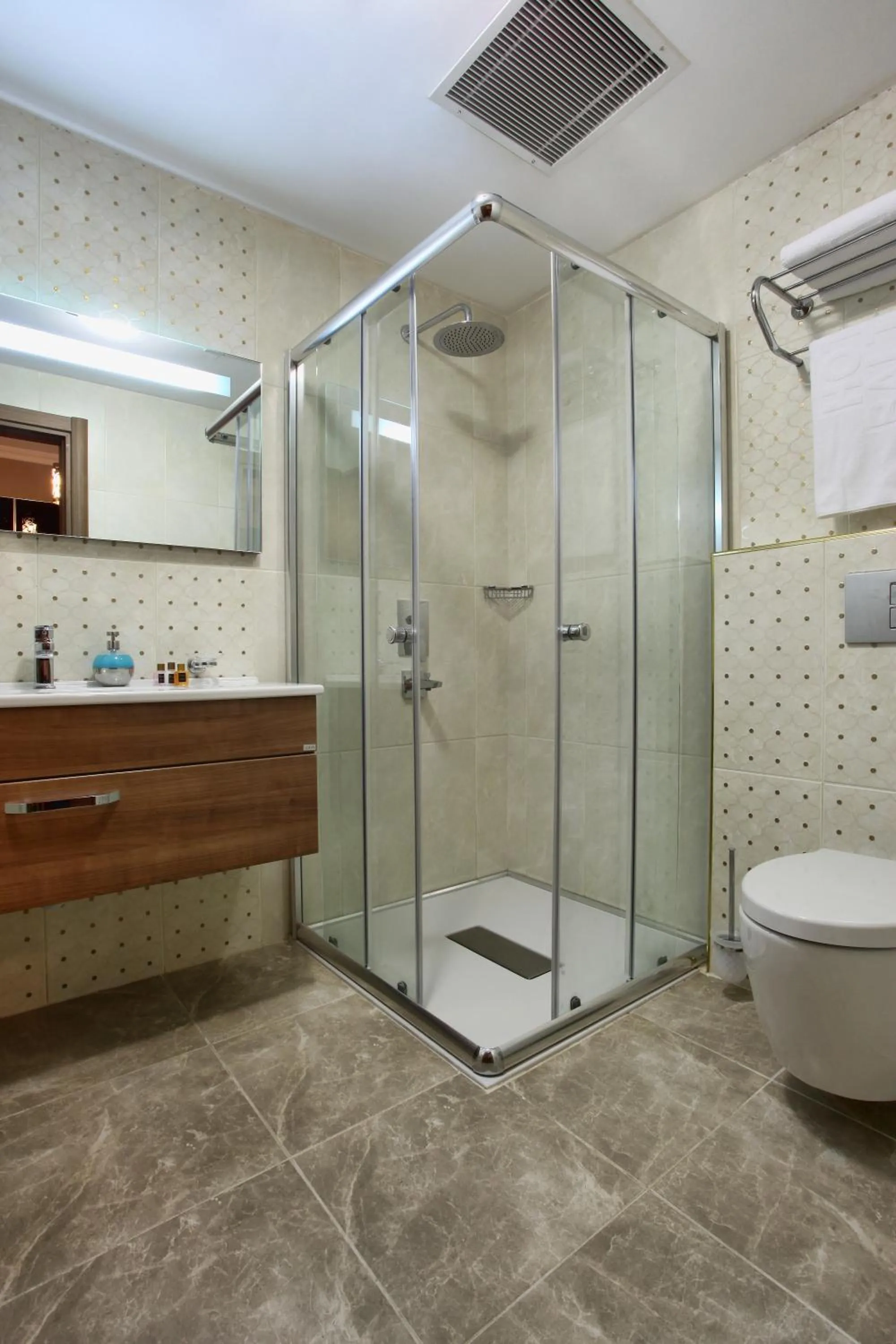 Bathroom in Balturk House Hotel