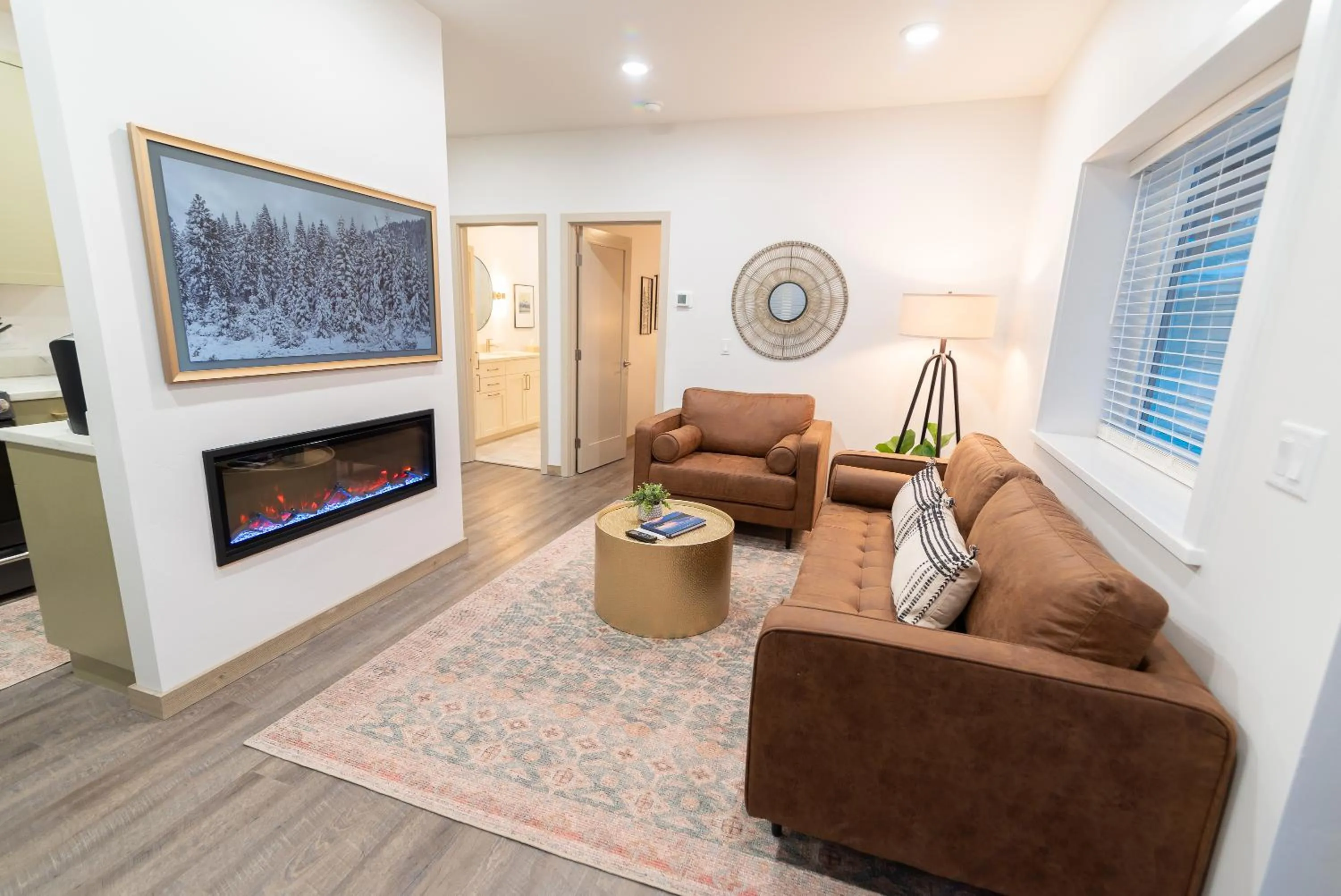 TV and multimedia in Colony Suites