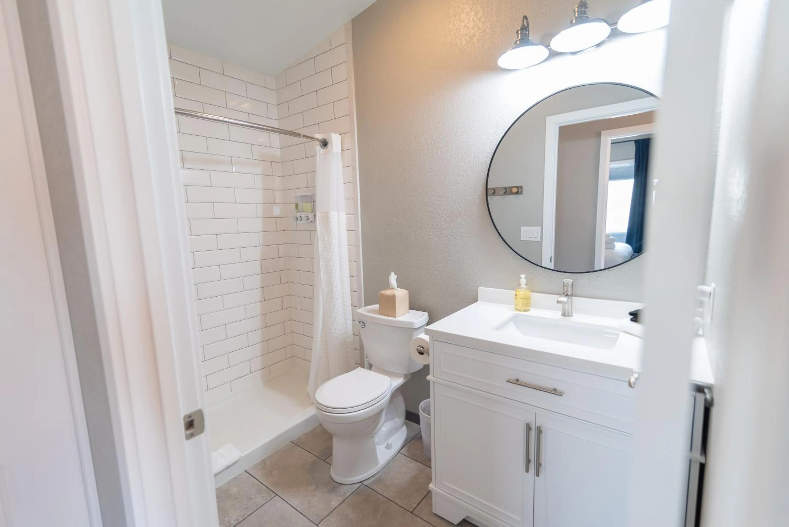 Shower in Colony Suites