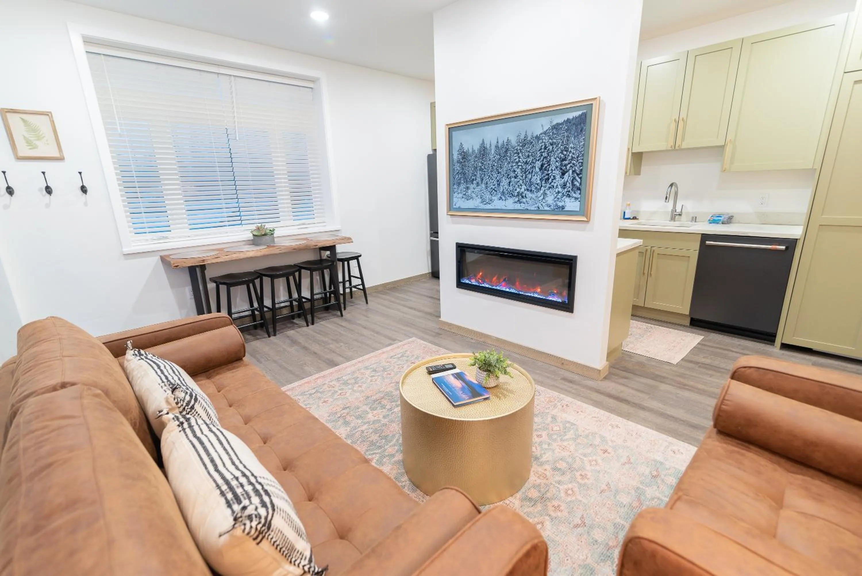 TV and multimedia in Colony Suites