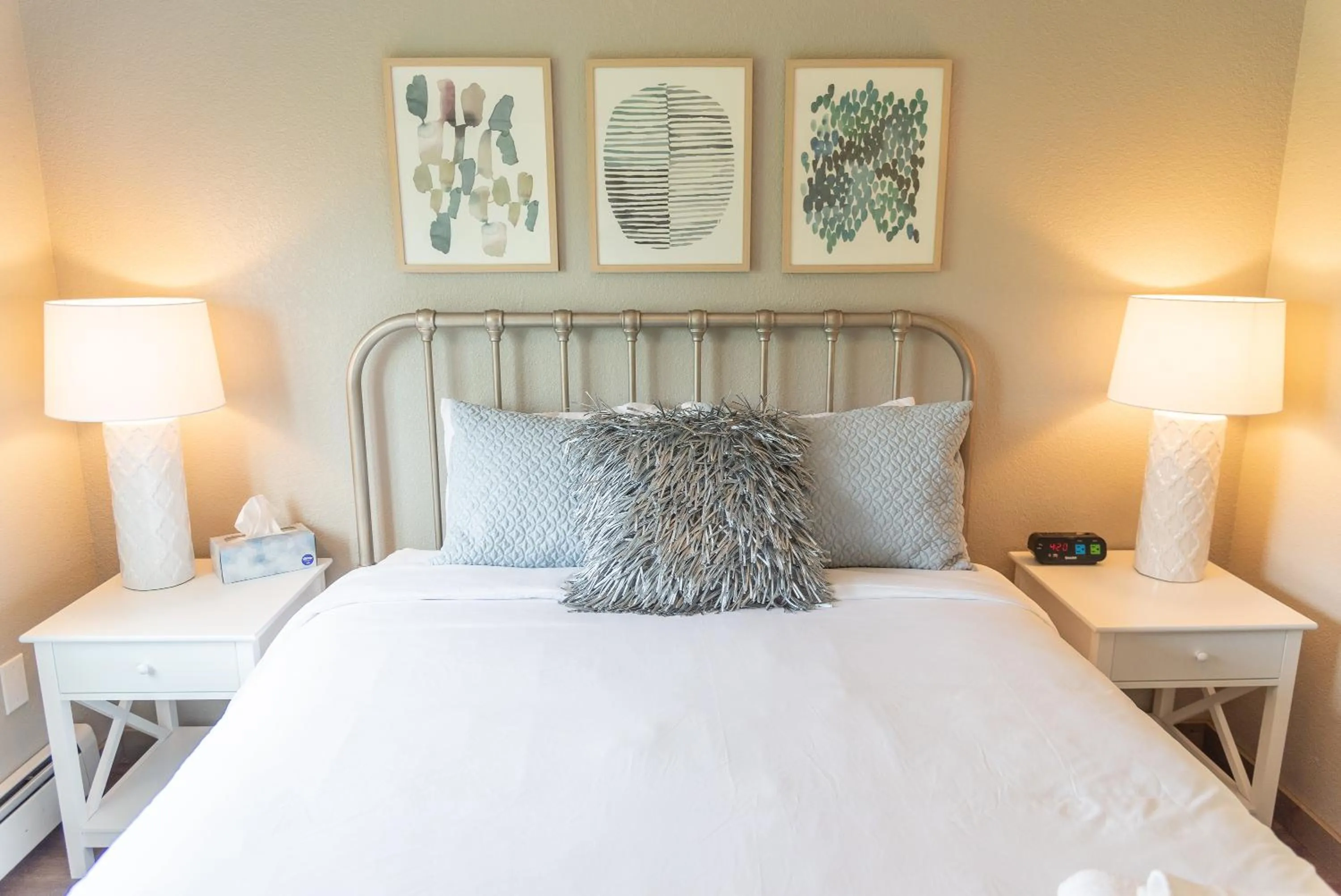 Bed in Colony Suites