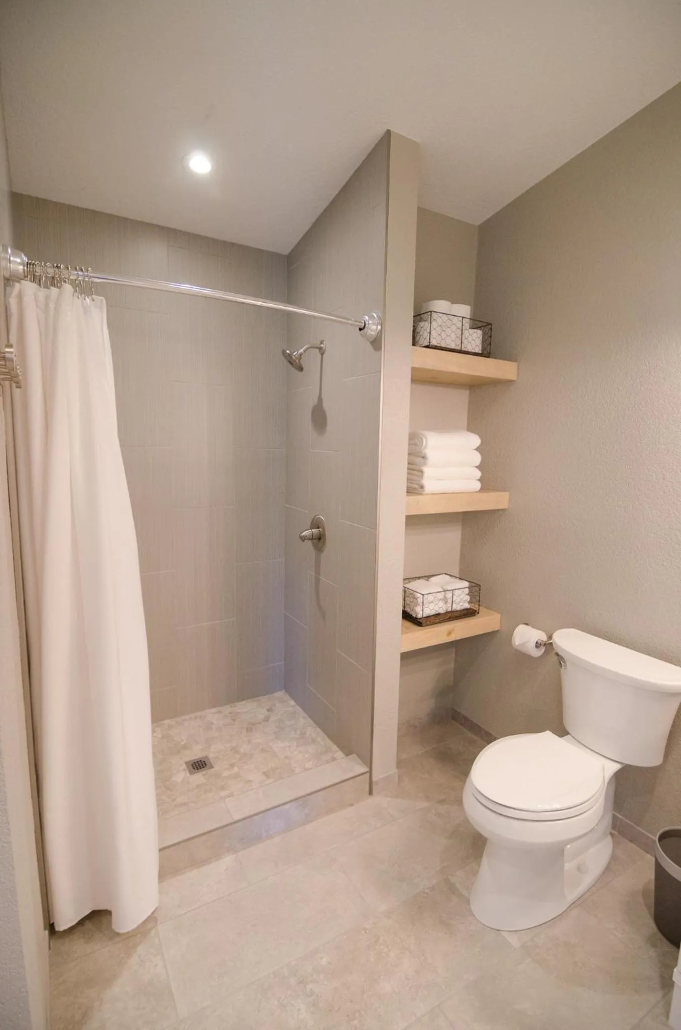 Shower in Colony Suites