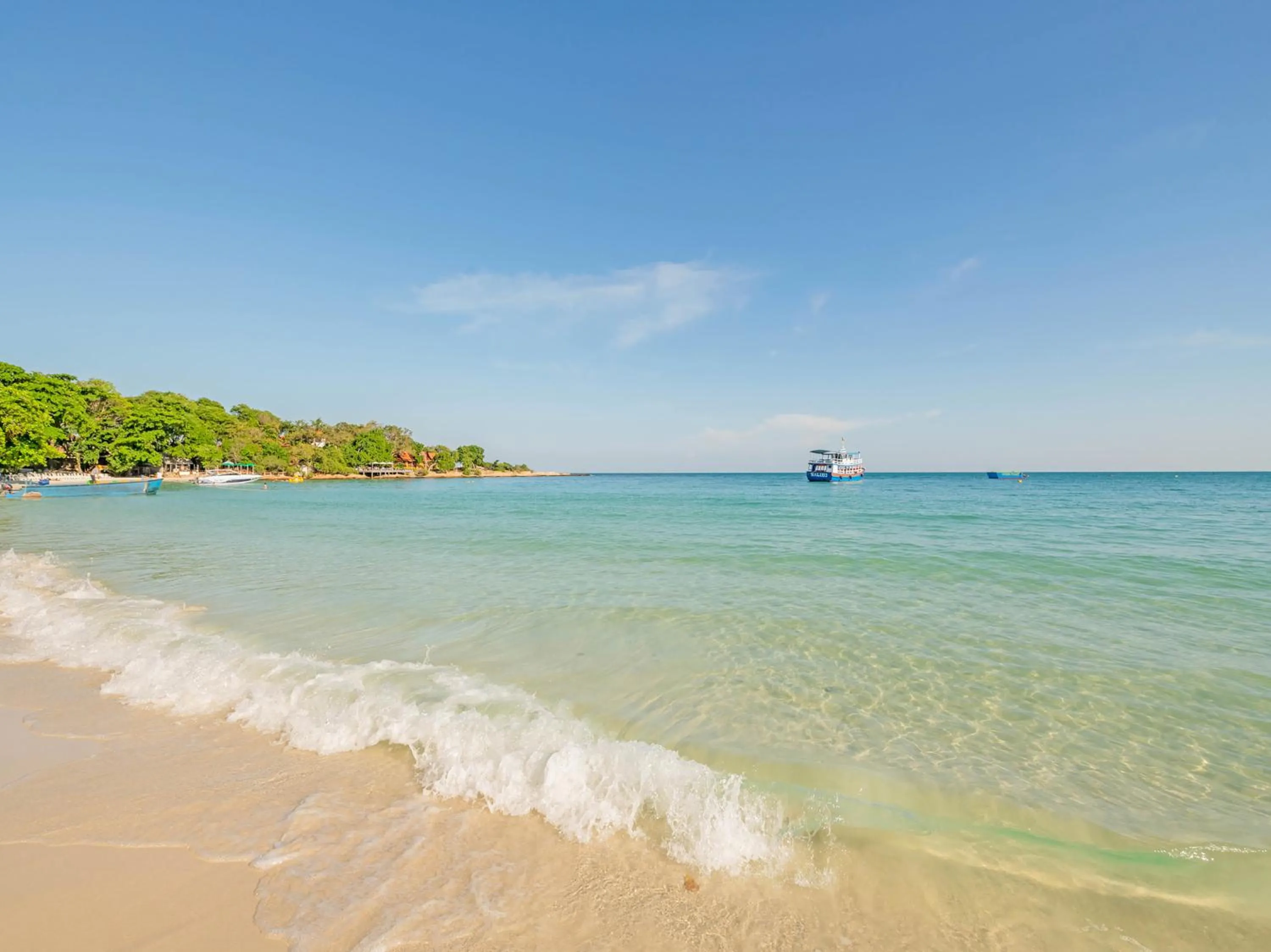 Beach in Tom Pizza Resort