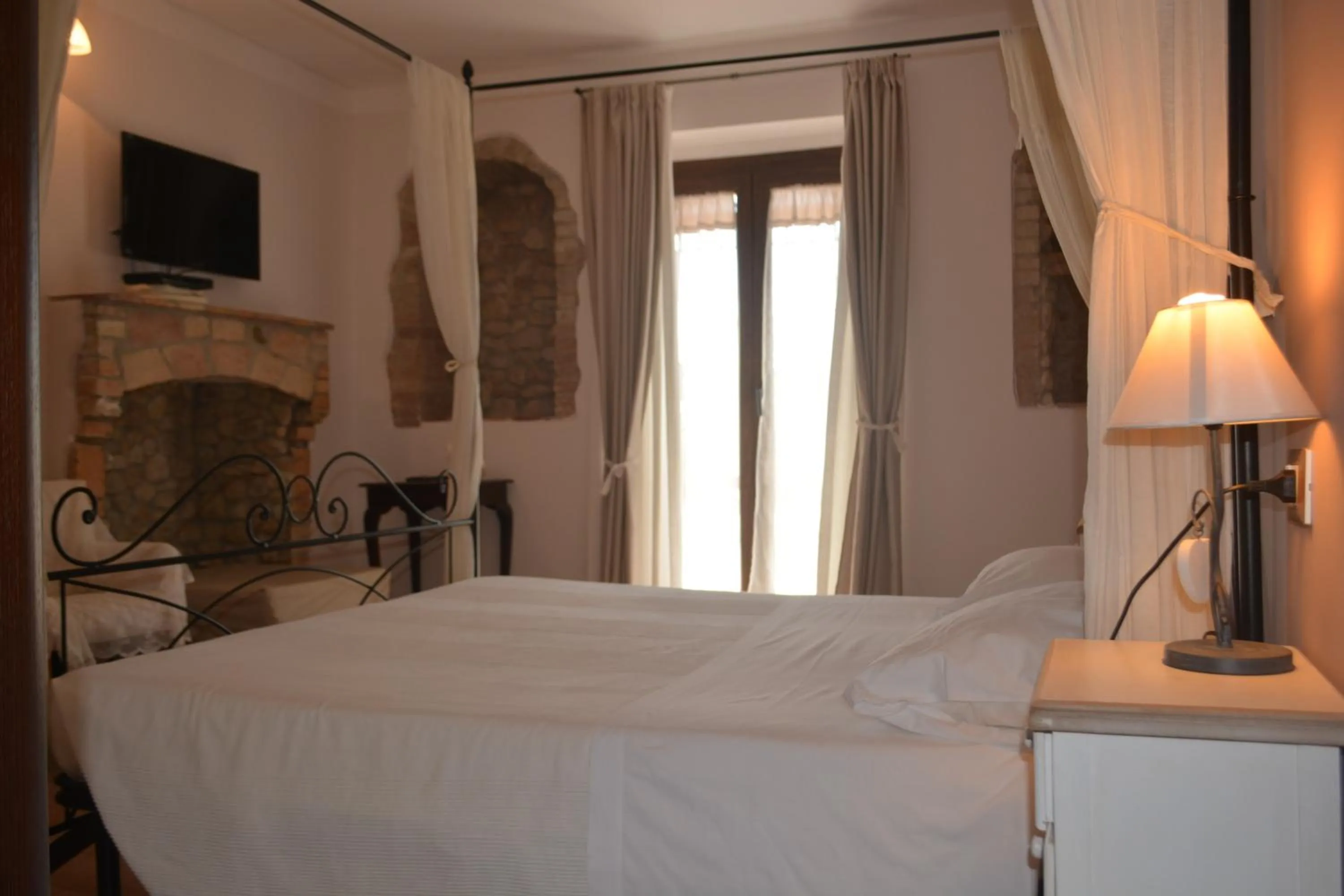 Day in Villa Polercia