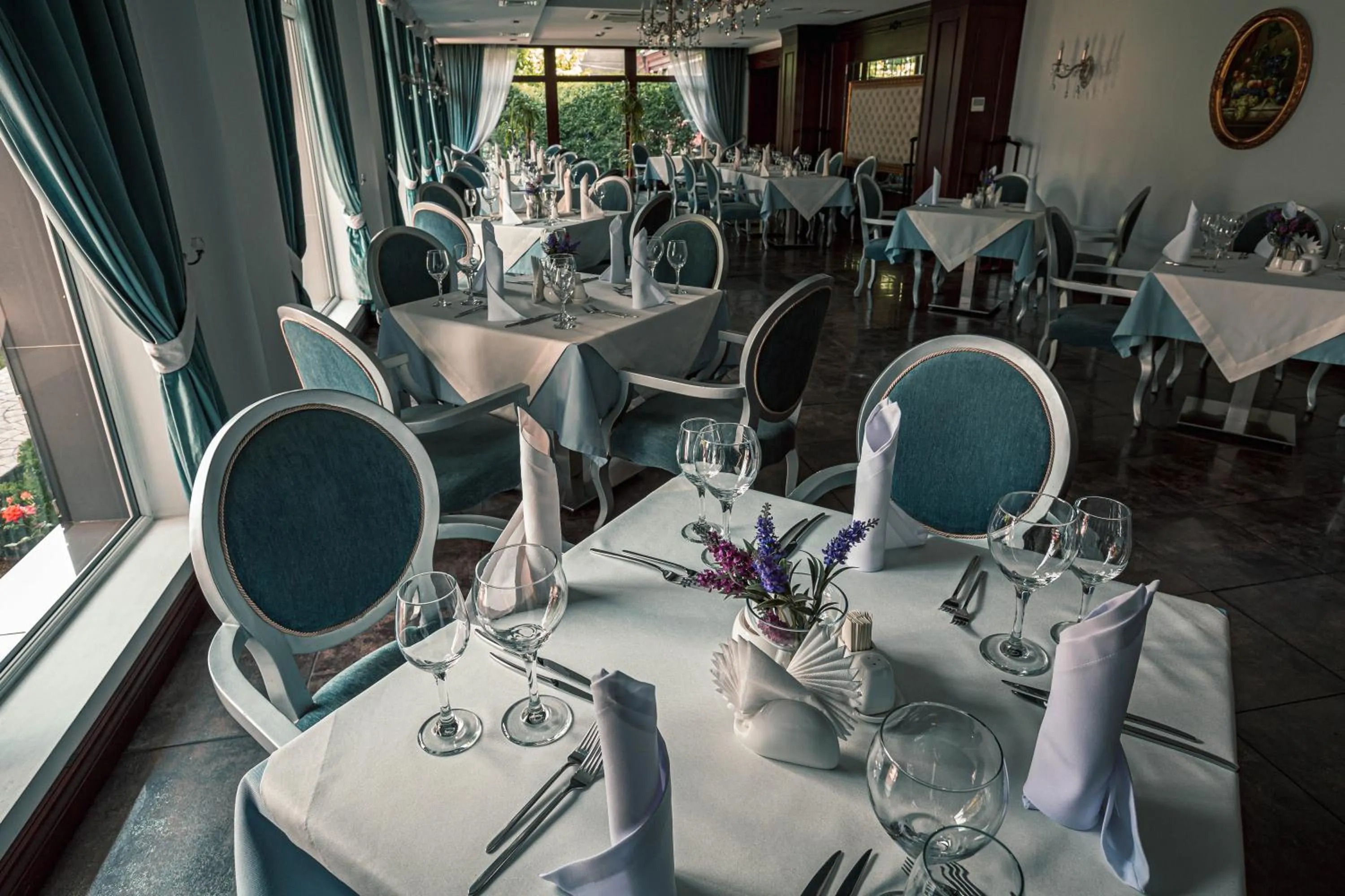 Restaurant/places to eat in Park Hotel Bishkek