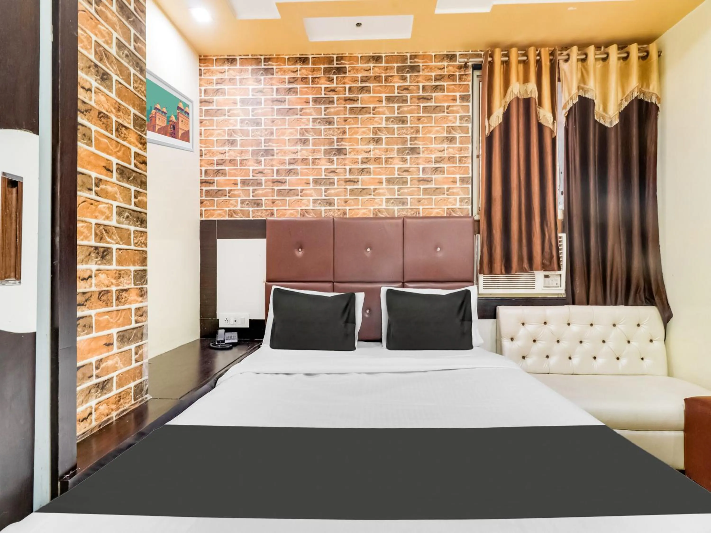 Bedroom in Hotel O Sharda