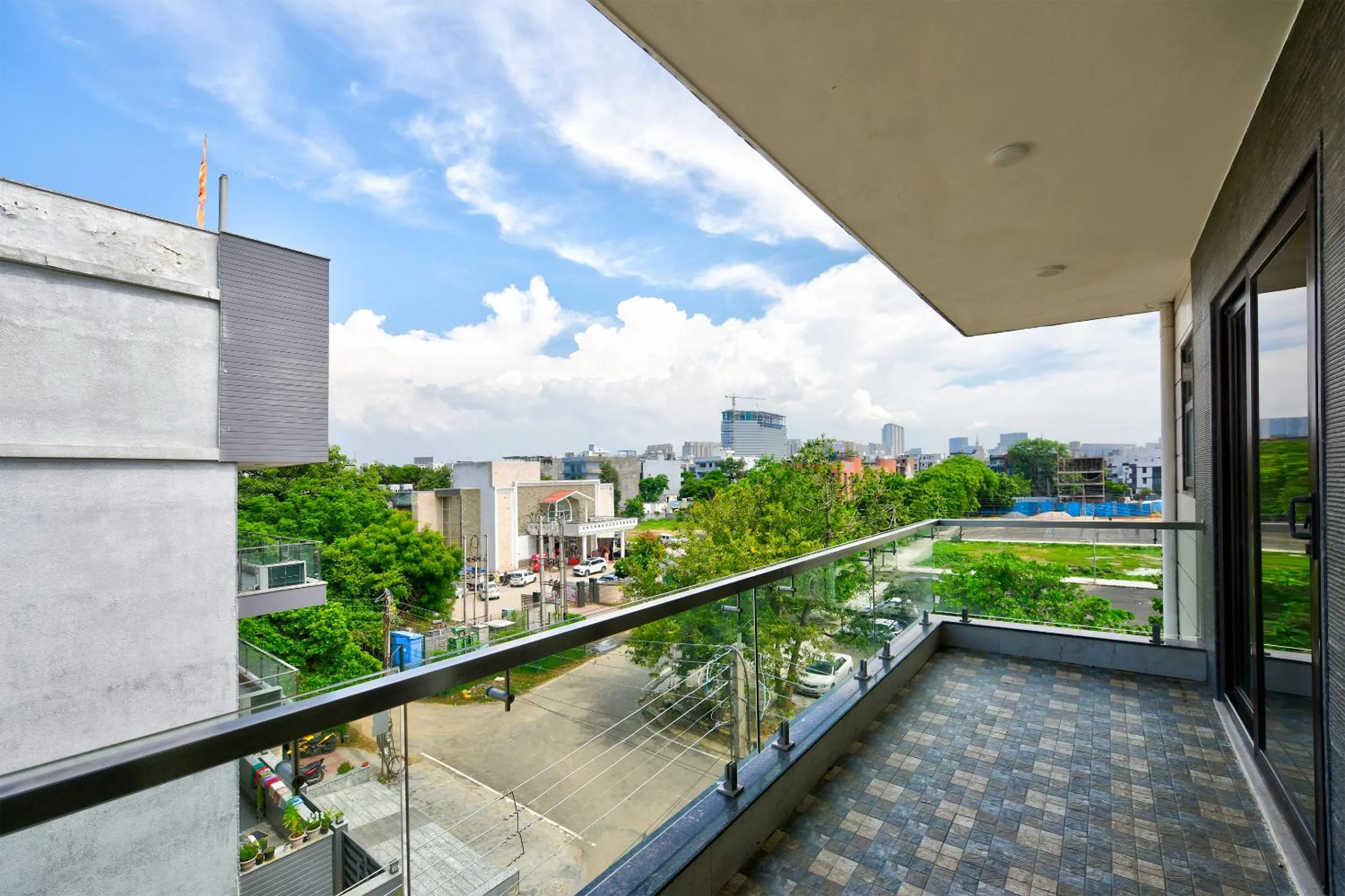 Property building in Hotel Leaf 9 Boutique, Near Golf Course Road and Galleria Market