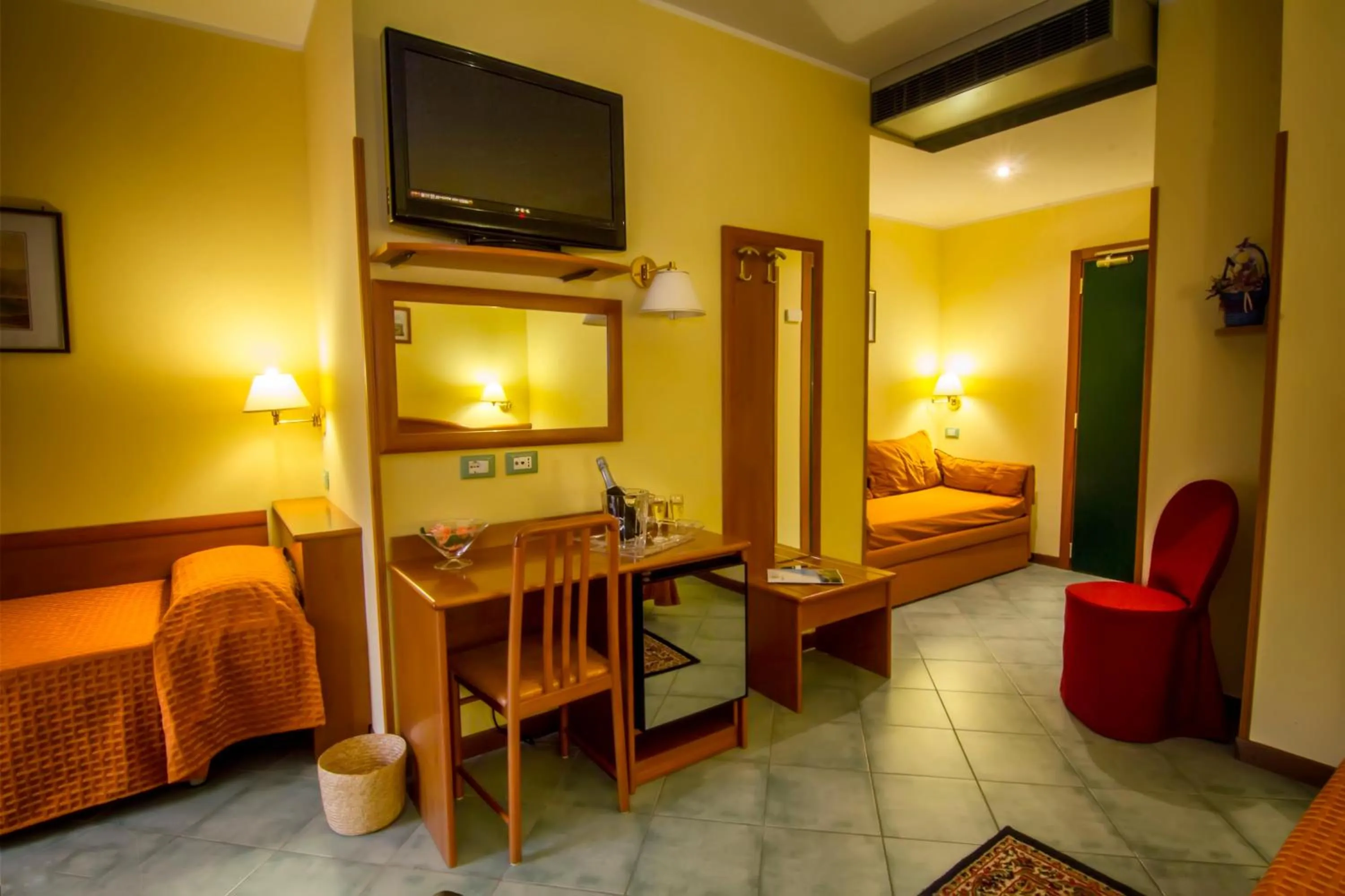 Decorative detail, Bed in Hotel degli Amici